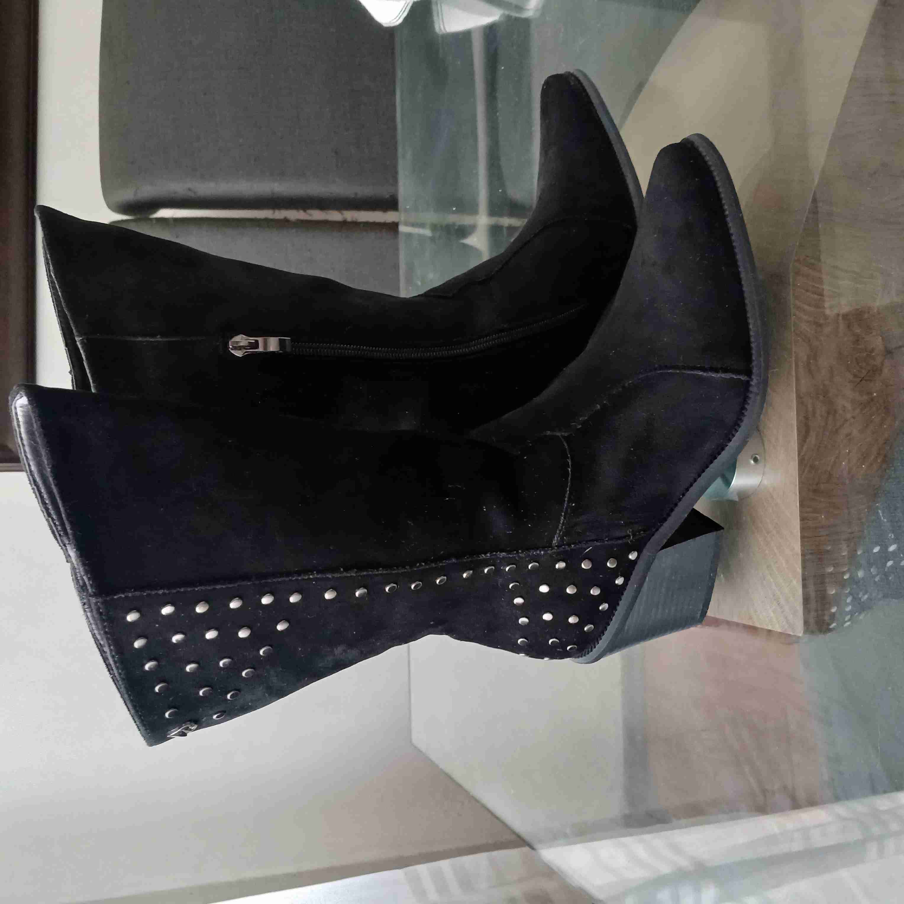 Botas negras de gamuza - miniatura 2