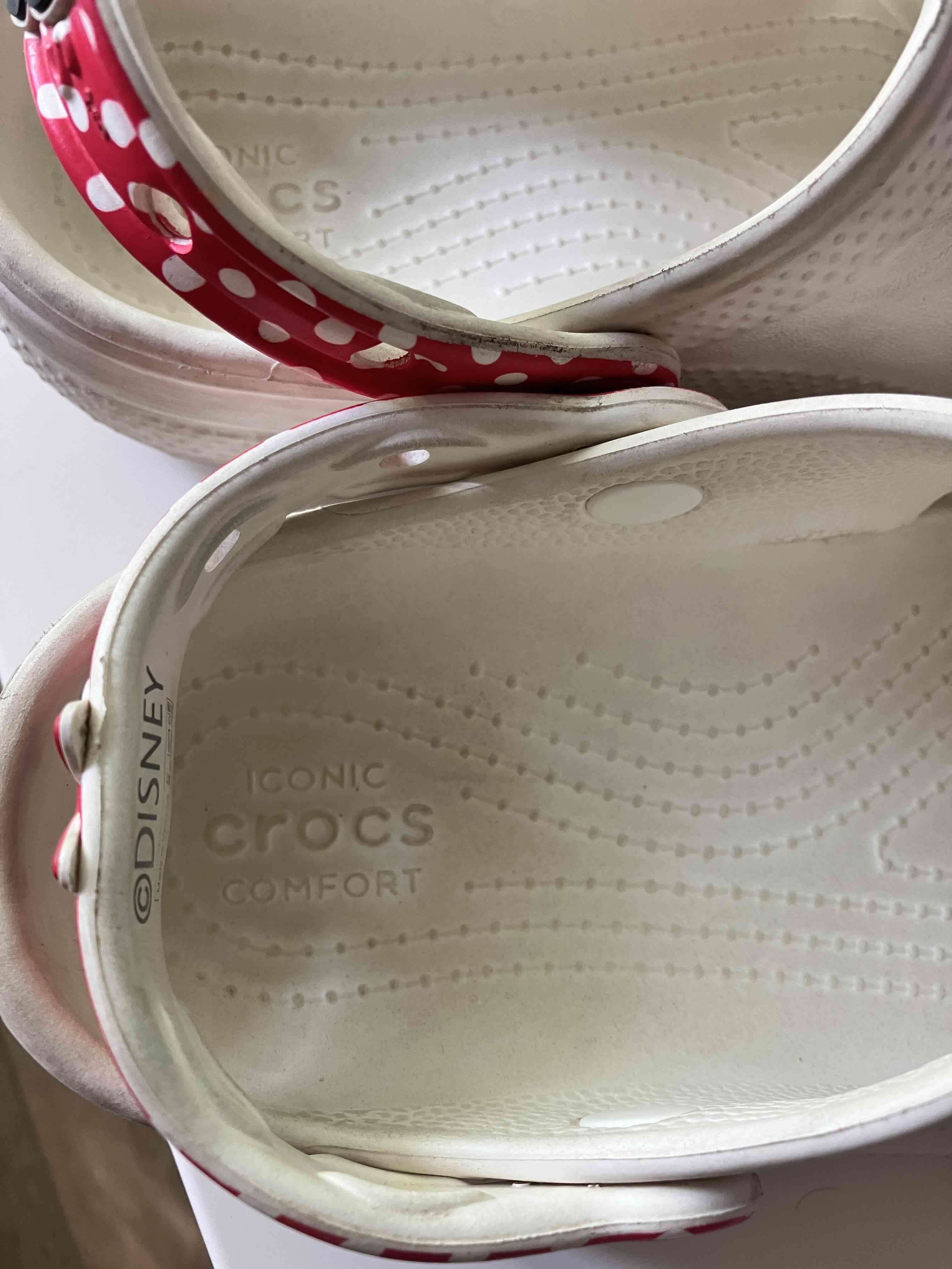 Sandalias blancas con lazo rojo crocs - miniatura 5