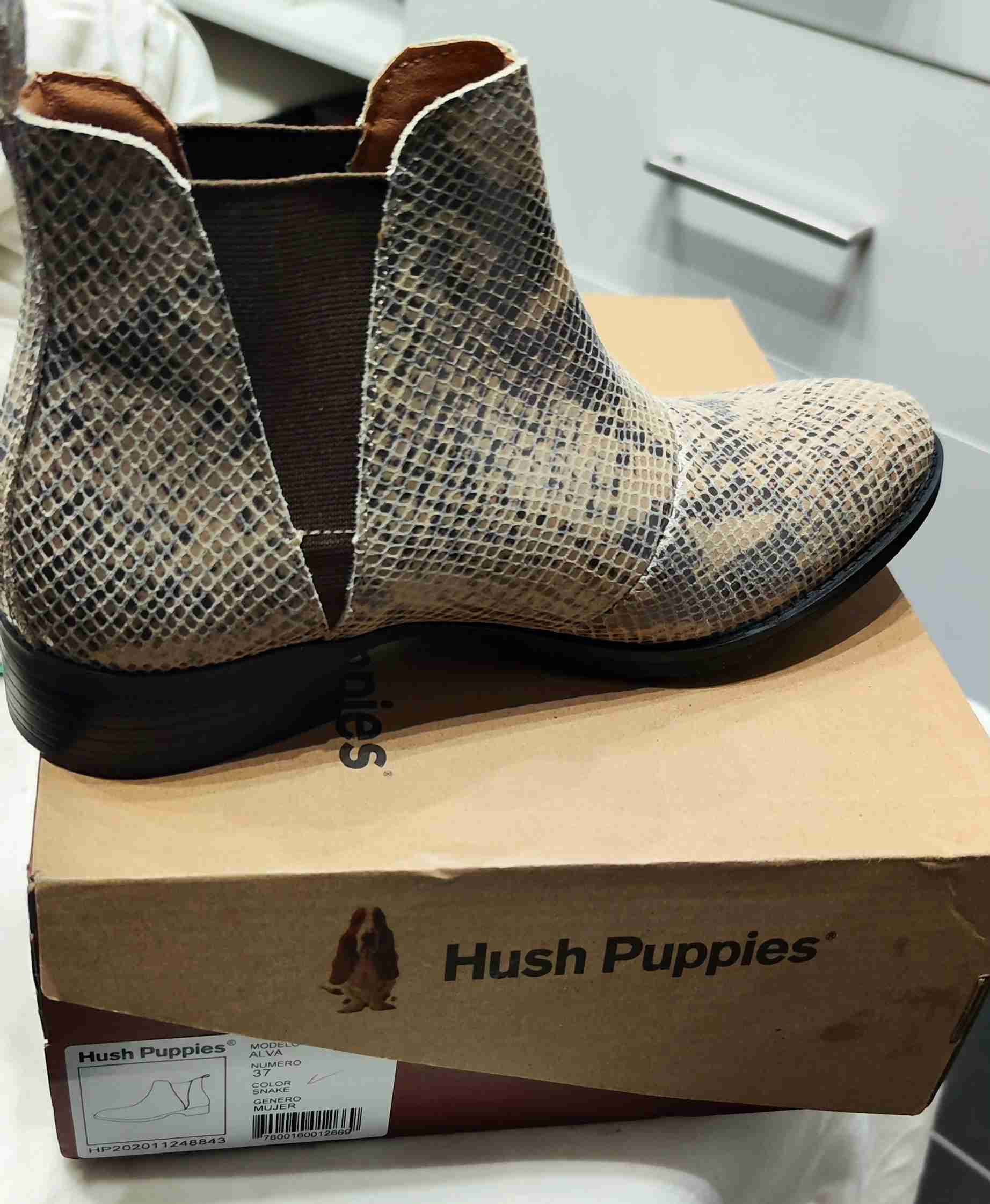 Botines Hush Puppies piel serpiente