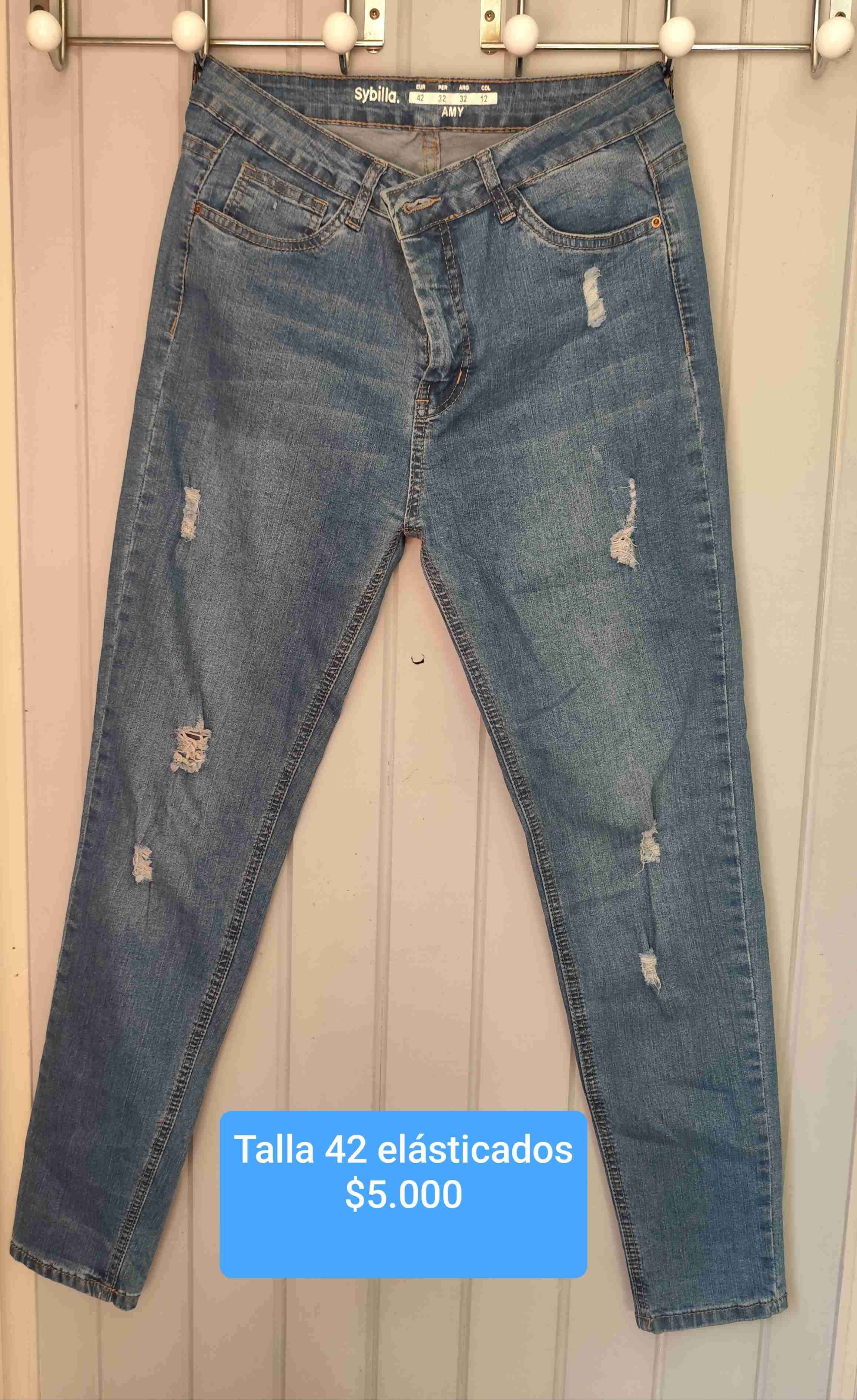 Ropa usada en excelente estado - miniatura 6