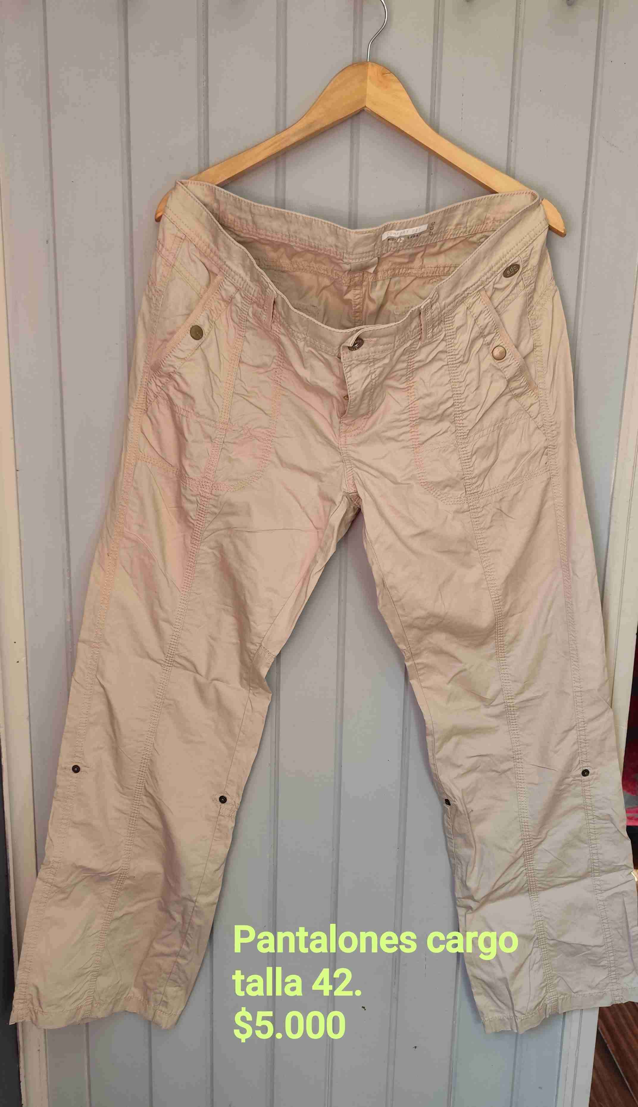 Ropa en buen estado - miniatura 4