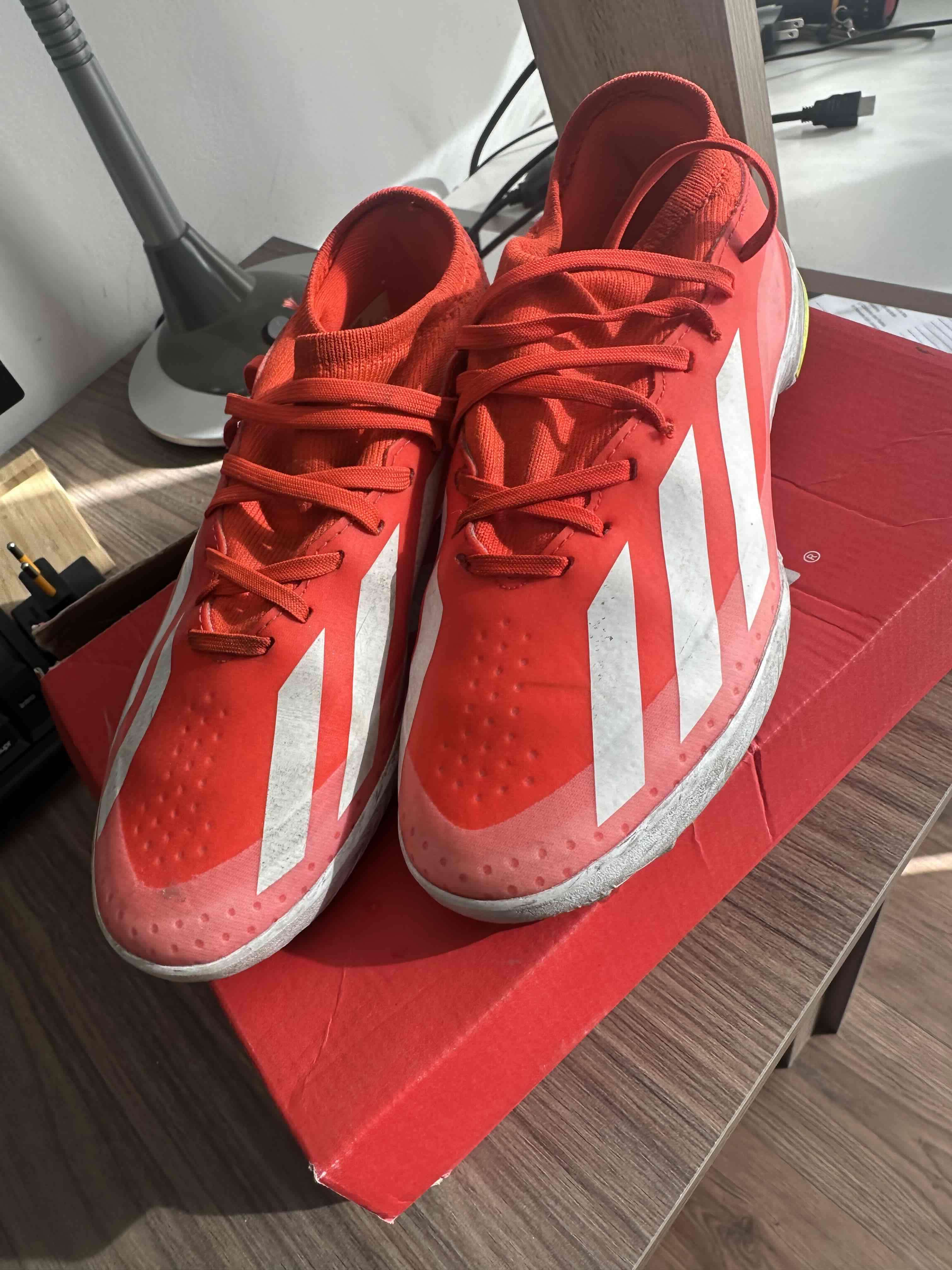 Zapatillas de fútbol negras y naranjas (pack) - miniatura 2