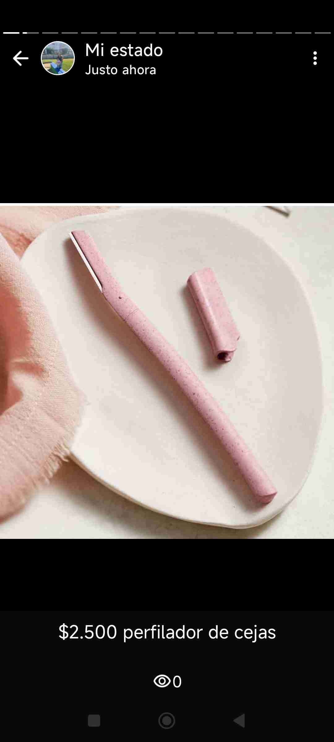 Perfilador de cejas rosa