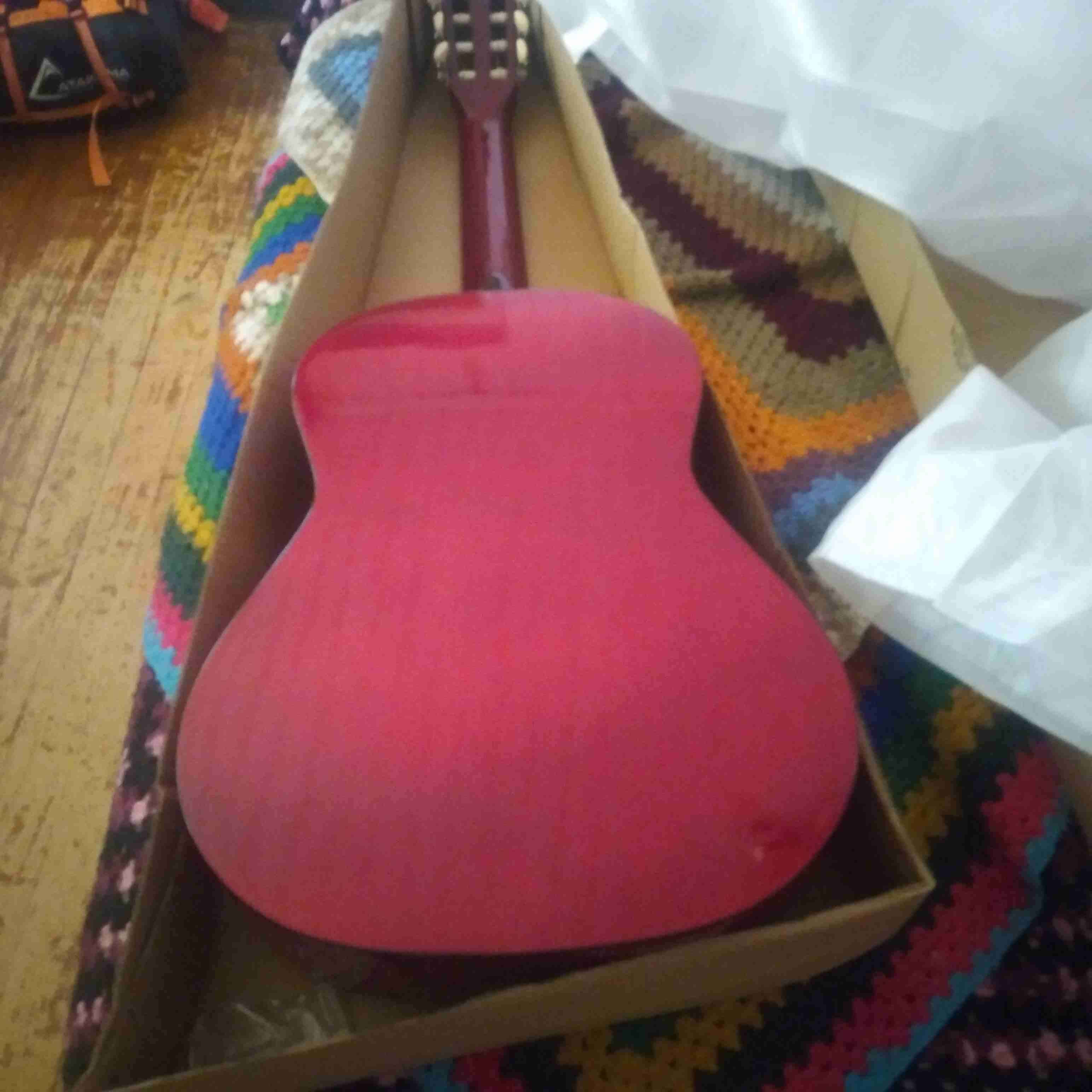 Guitarra acústica Vizcaya roja - miniatura 4