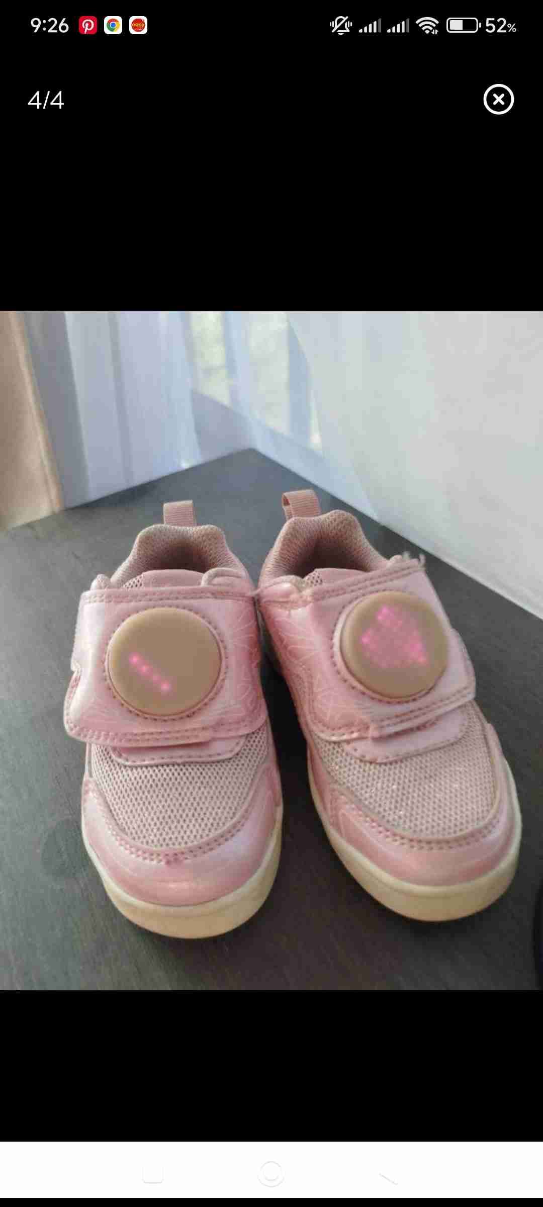 Zapatillas pillin rosadas con luces LED - miniatura 3