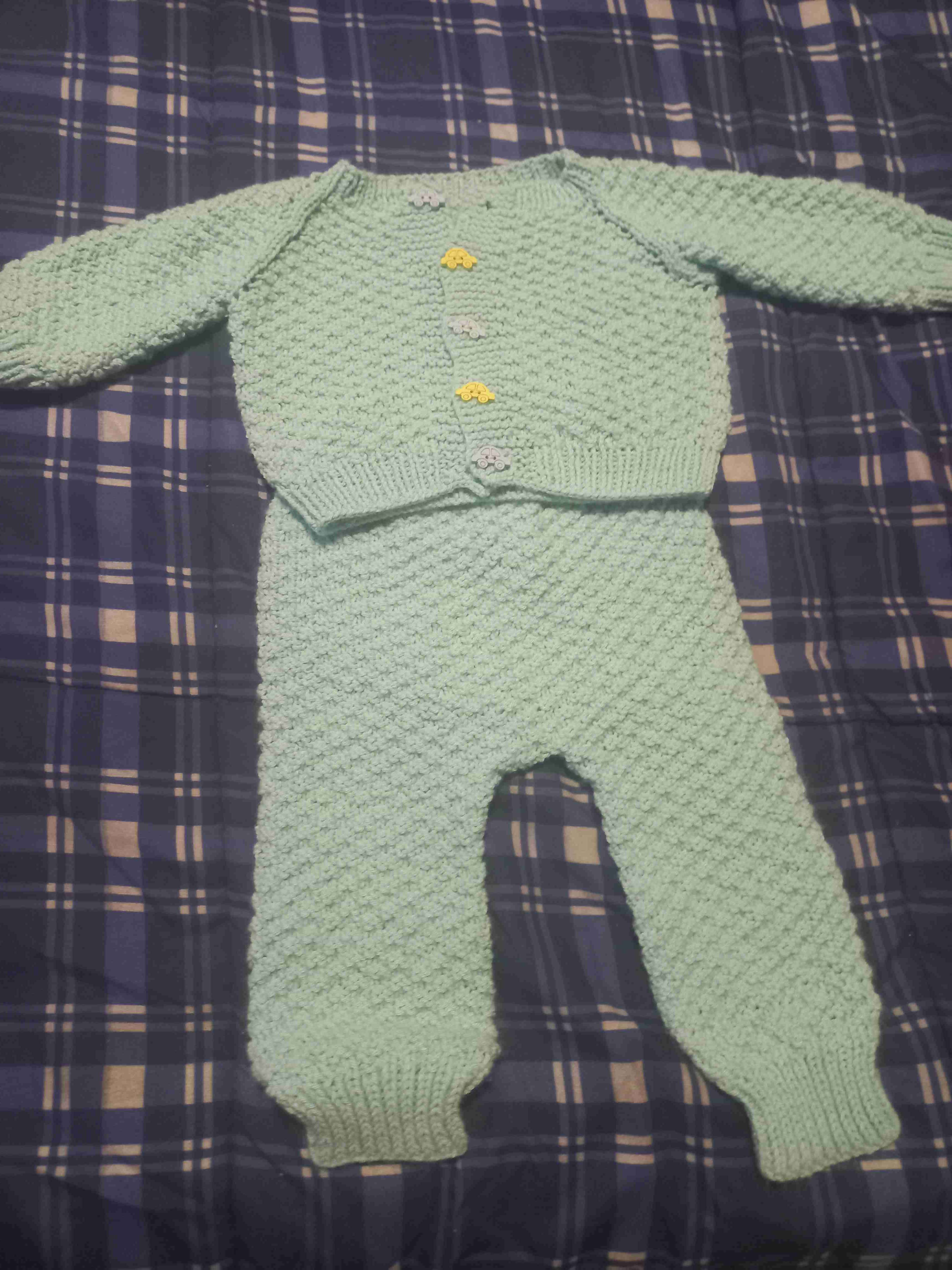 Conjunto de lana tejido celeste