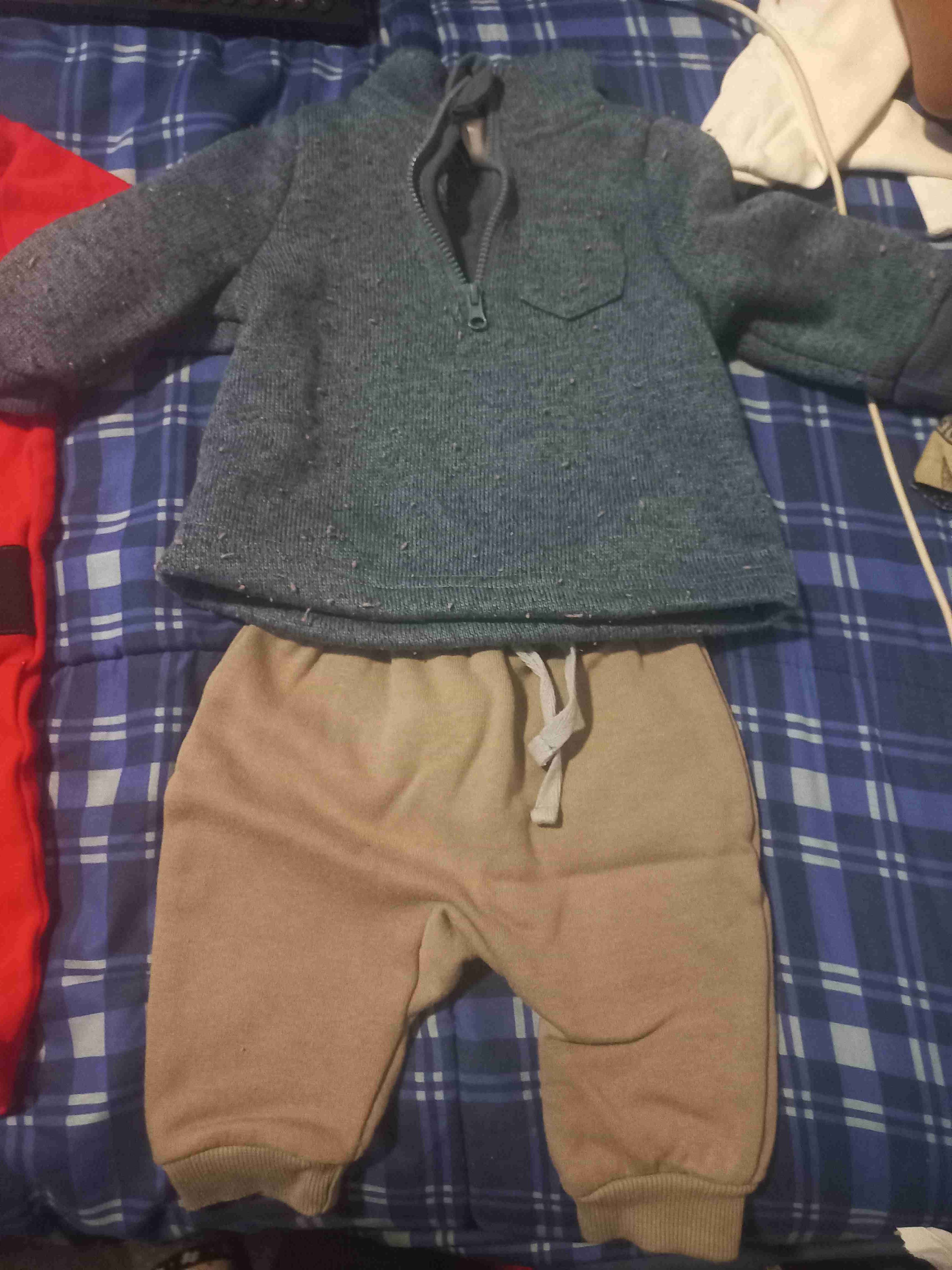 Conjunto polar bebé gris y beige