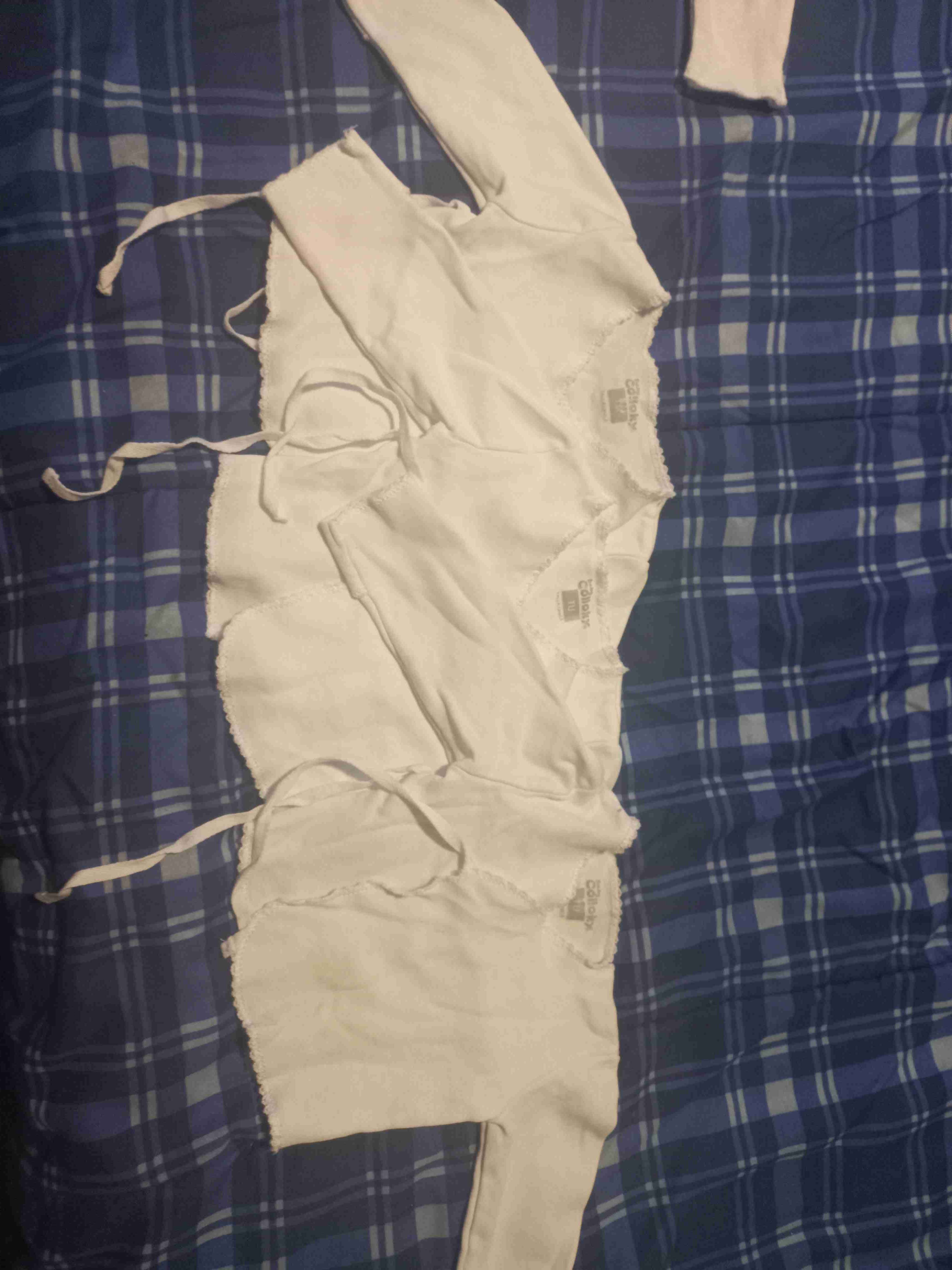 Chaquetas blancas de bebé