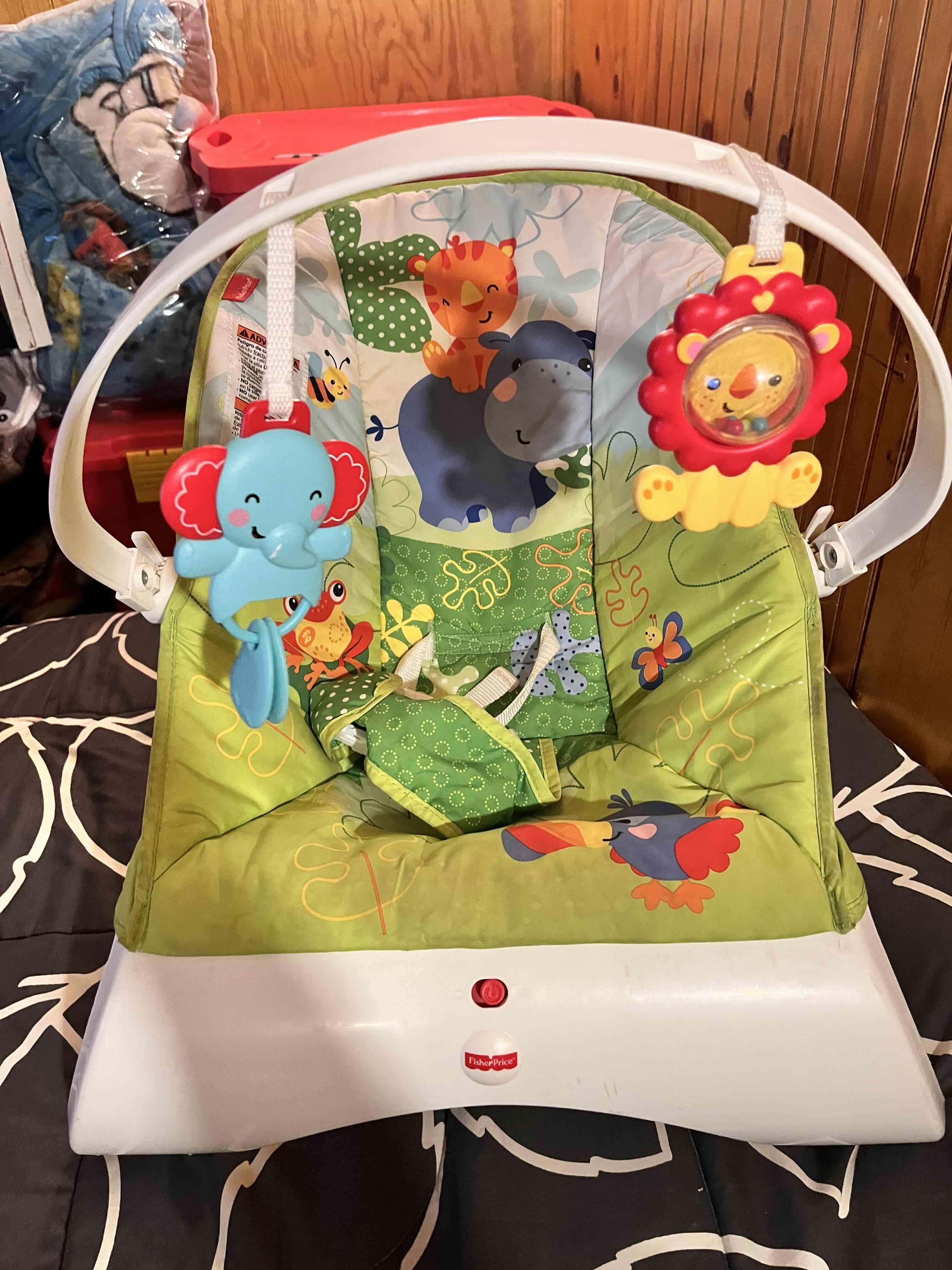 Silla mecedora infantil colorida