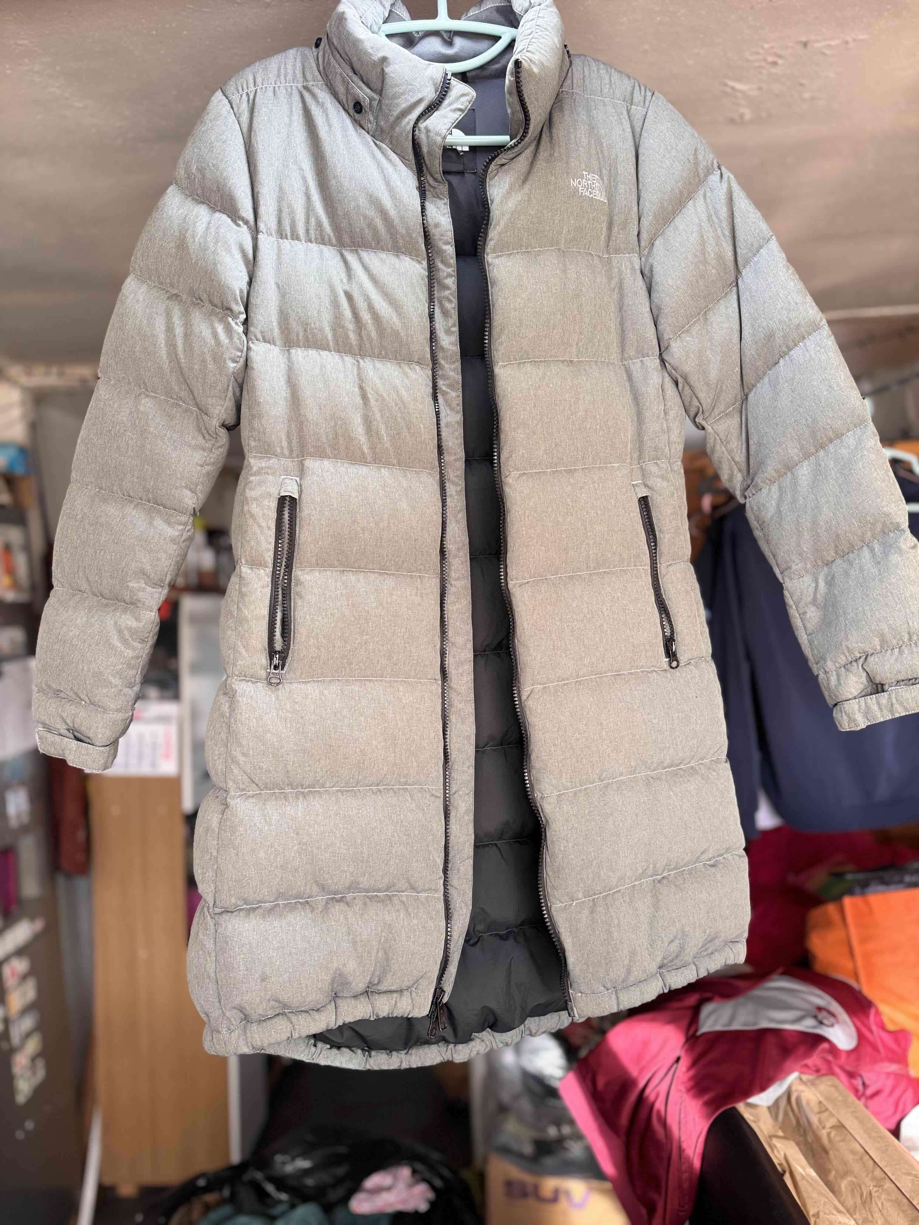 Parka de pluma gris - miniatura 3