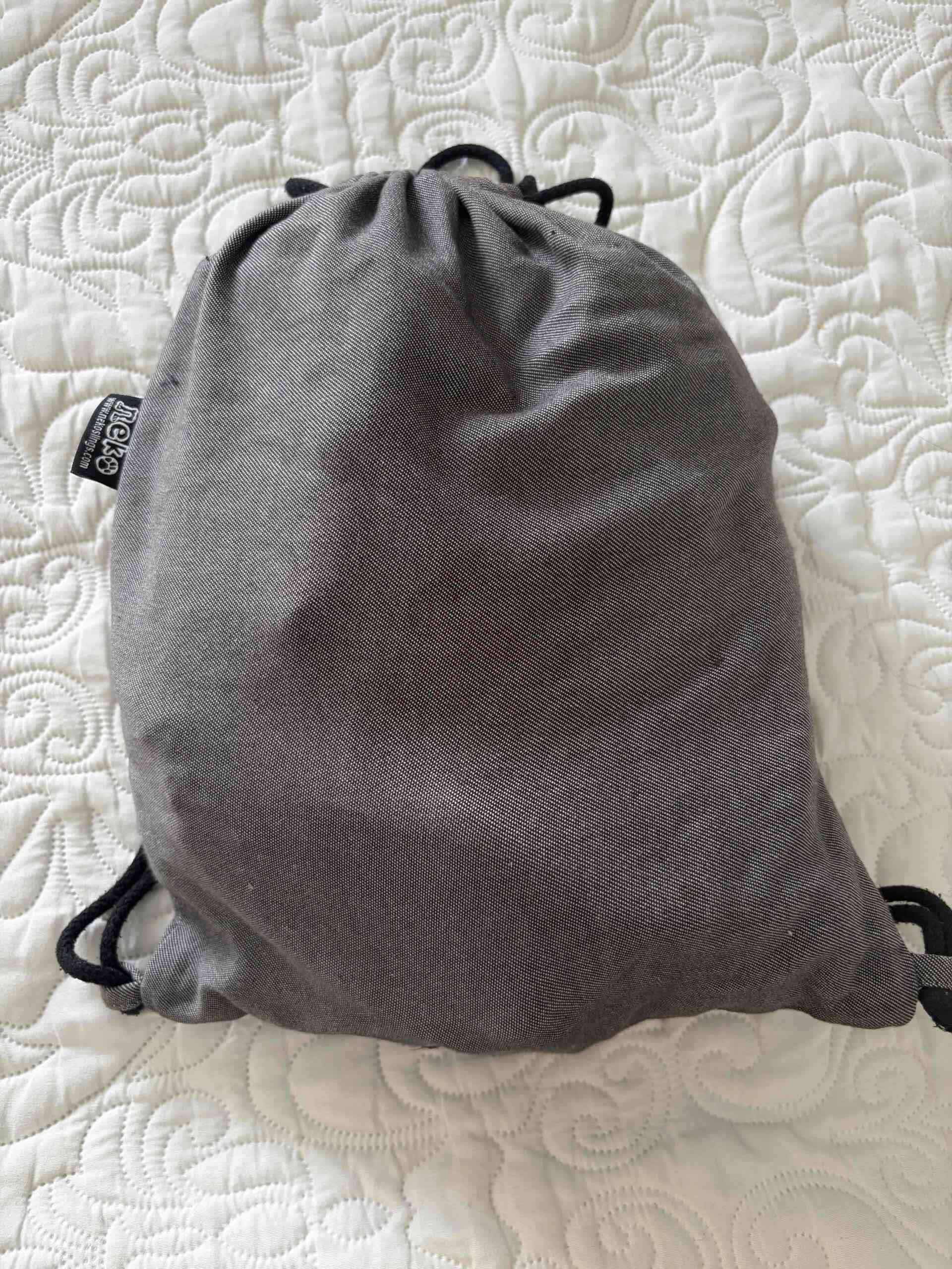 Mochila portabebé gris - marca NEKI - miniatura 5