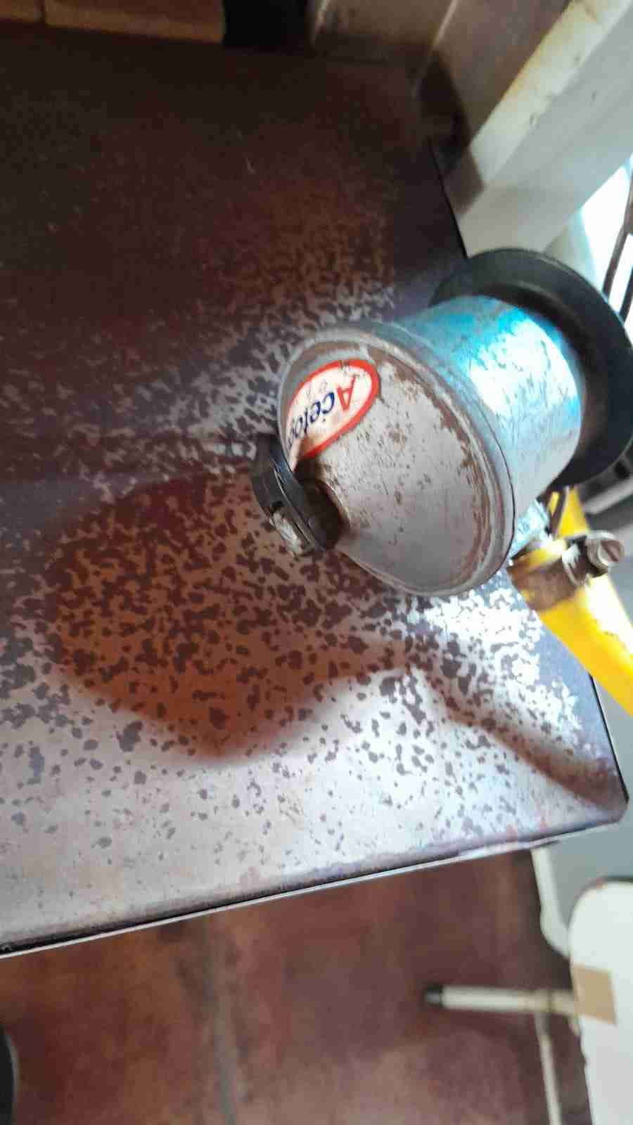 Horno de gas en buen estado - miniatura 4