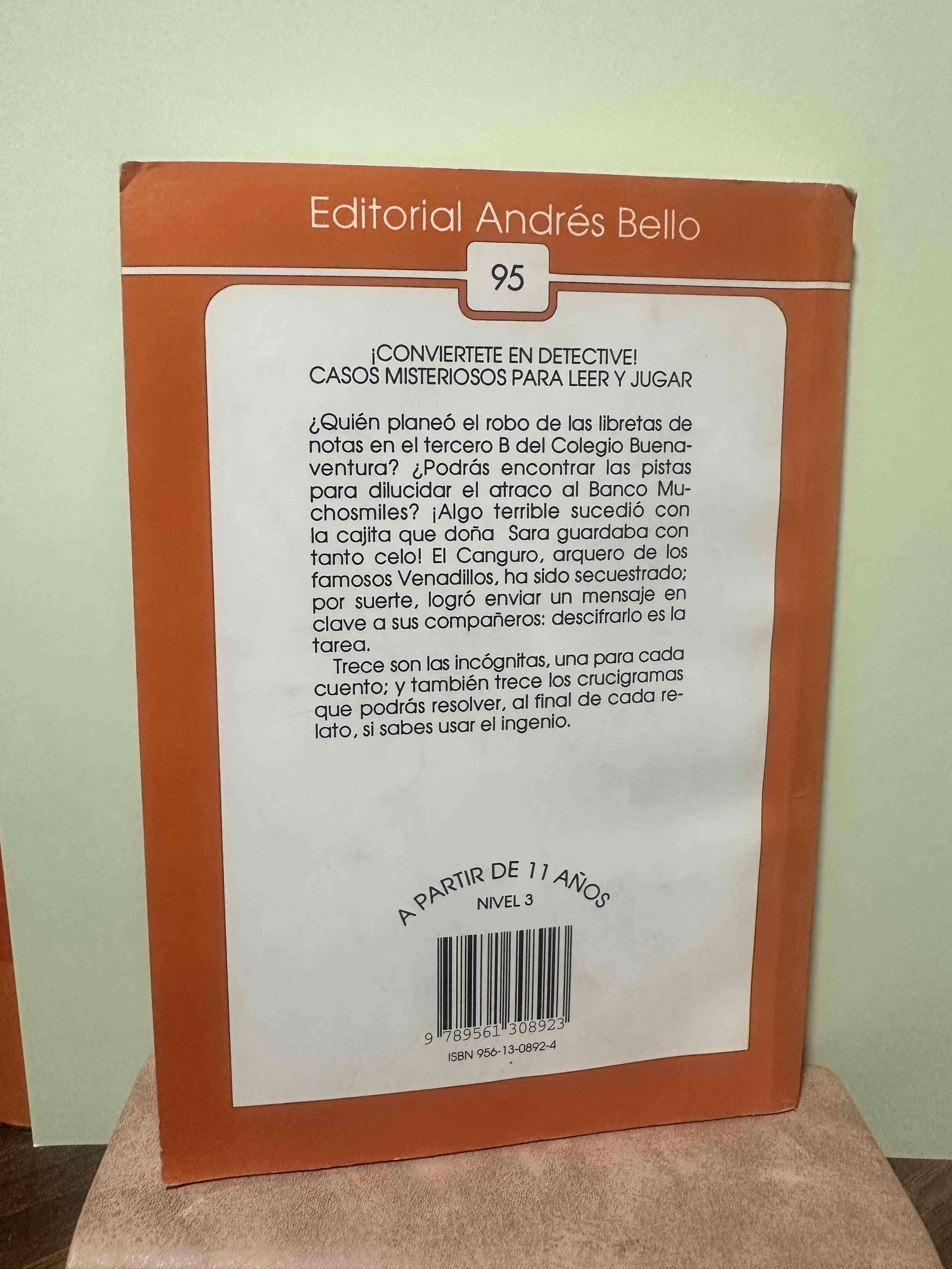 Libro "Trece Casos Misteriosos" - miniatura 2