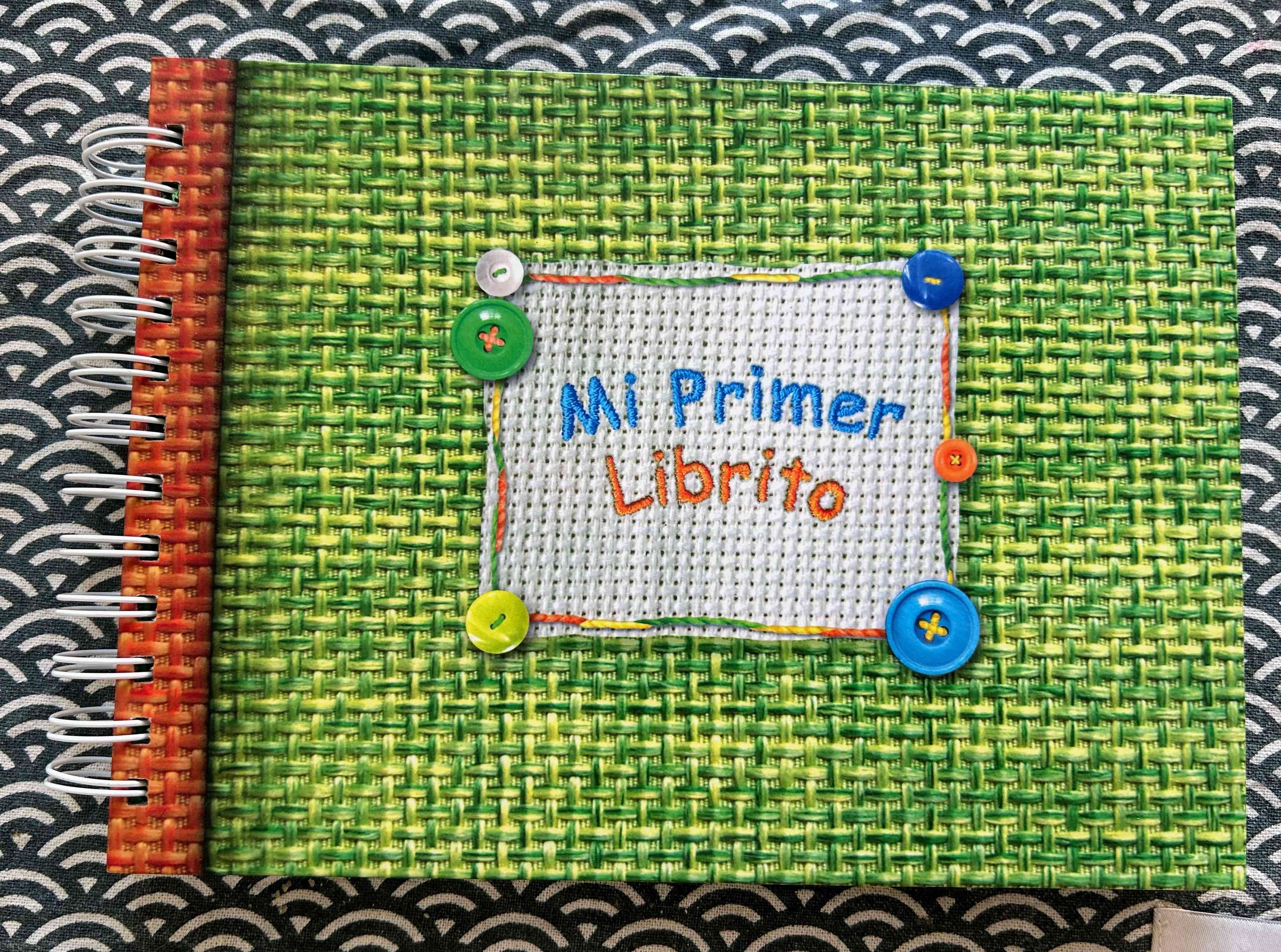 Libro de recuerdos de bebe