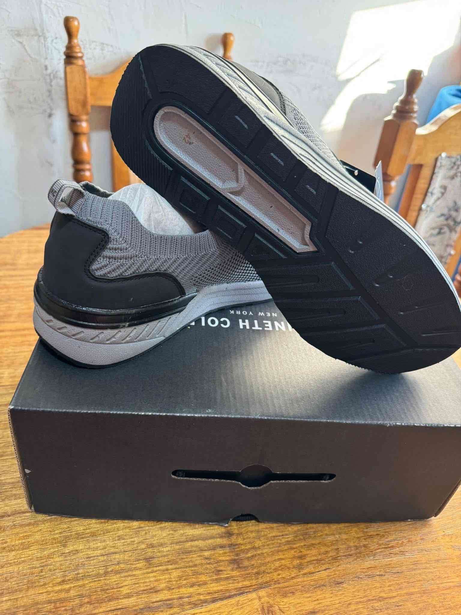 Zapatillas grises casuales - miniatura 3