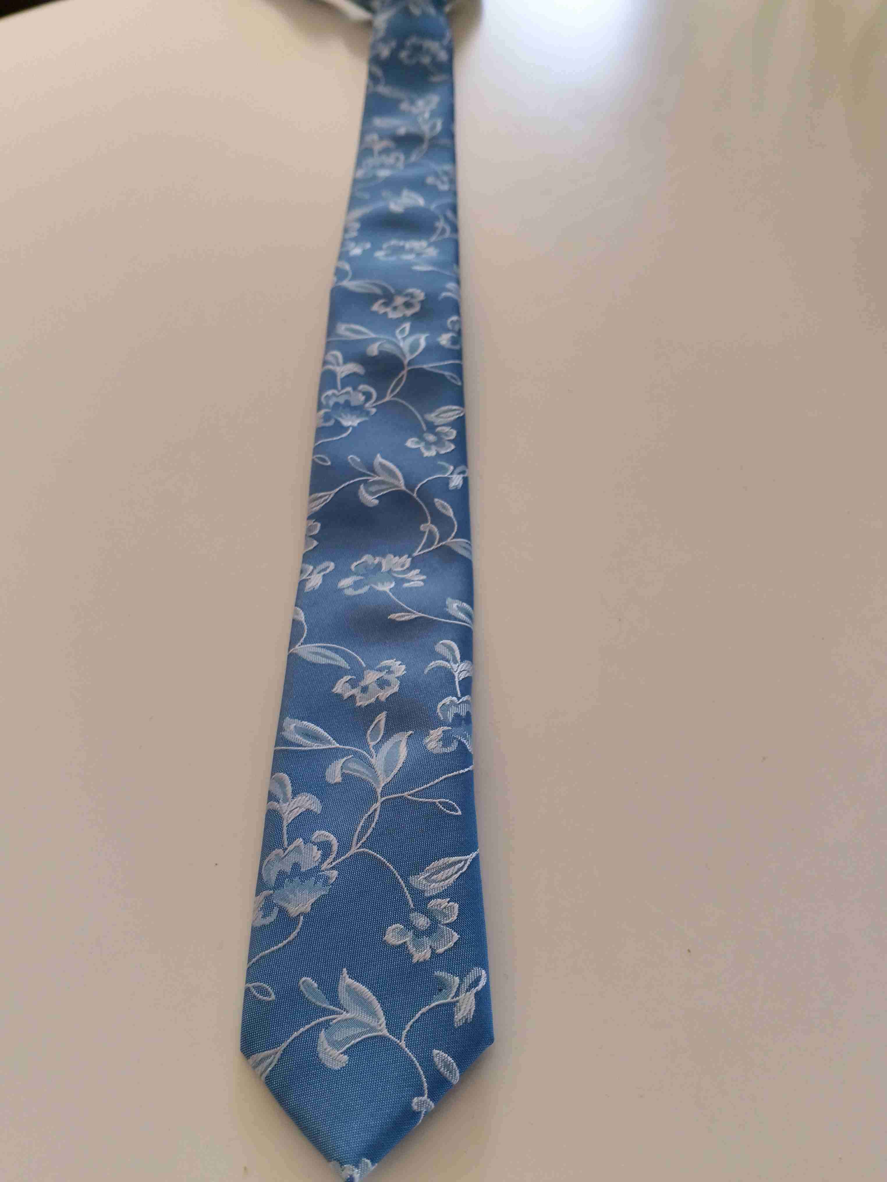 Corbata azul con diseño floral - miniatura 4