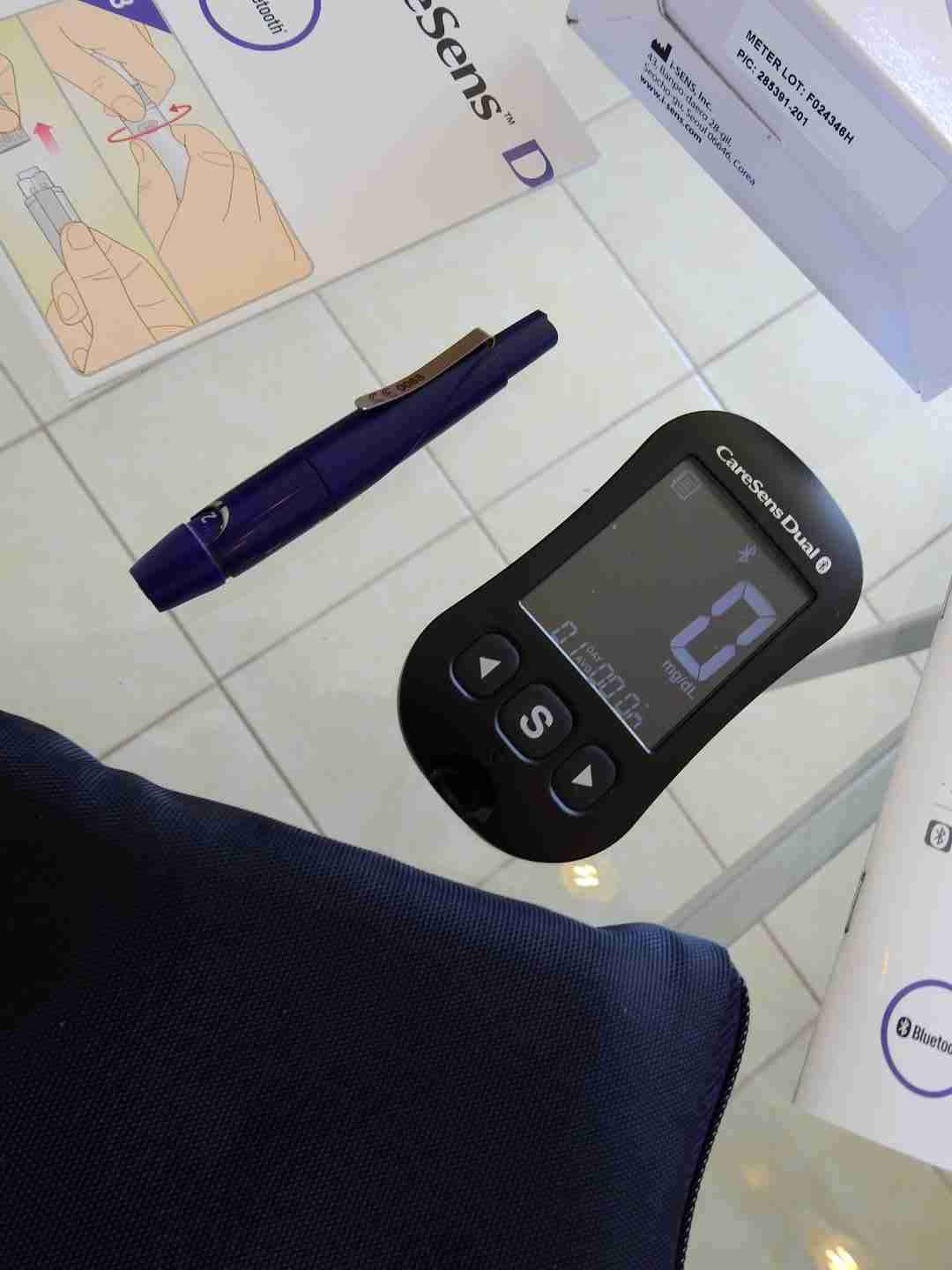 Medidor de glucosa CareSens Dual - miniatura 3