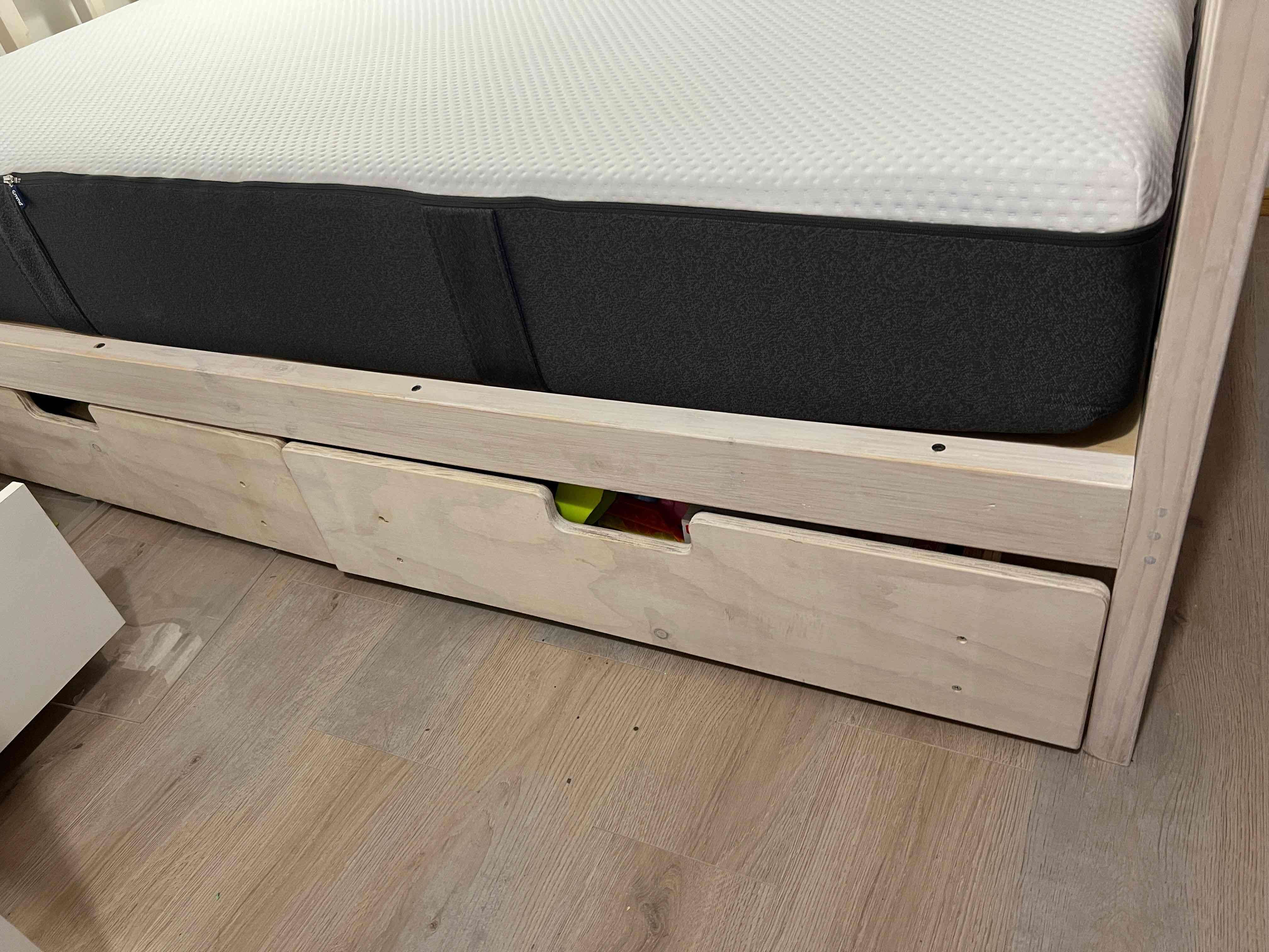 Cuna de madera blanca - miniatura 2