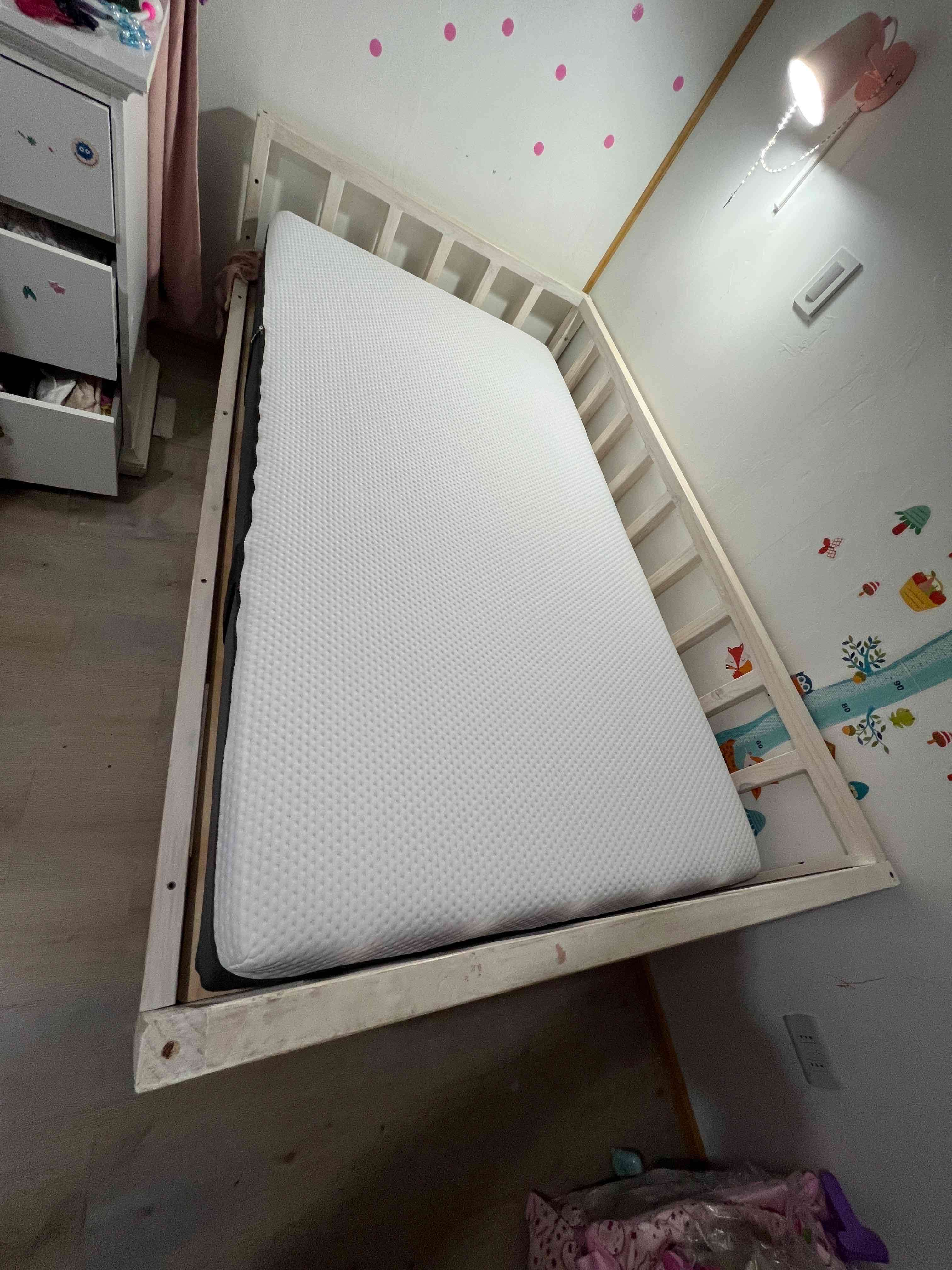 Cuna de madera blanca - miniatura 3