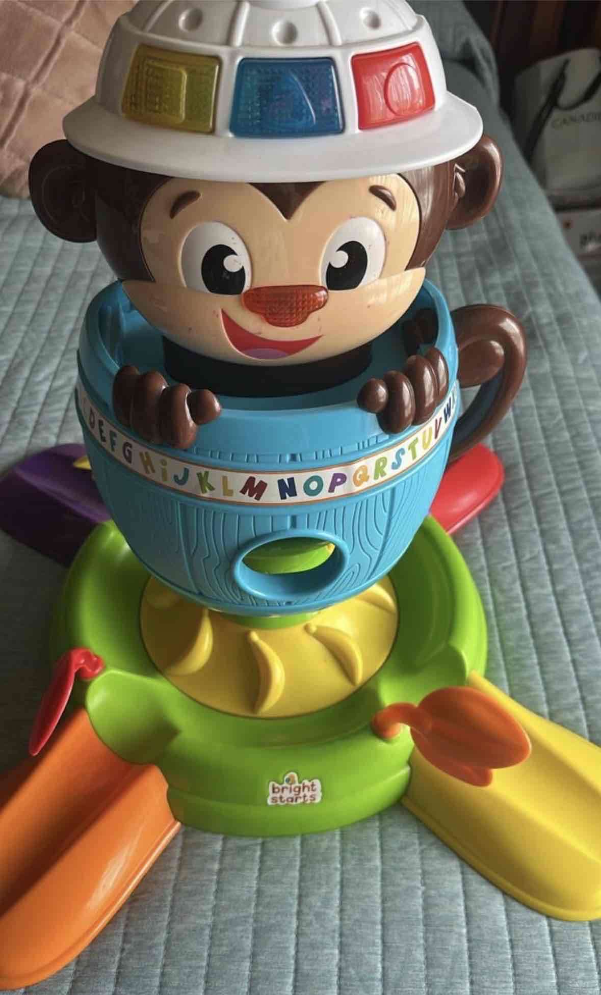 Juguete infantil marciano musical