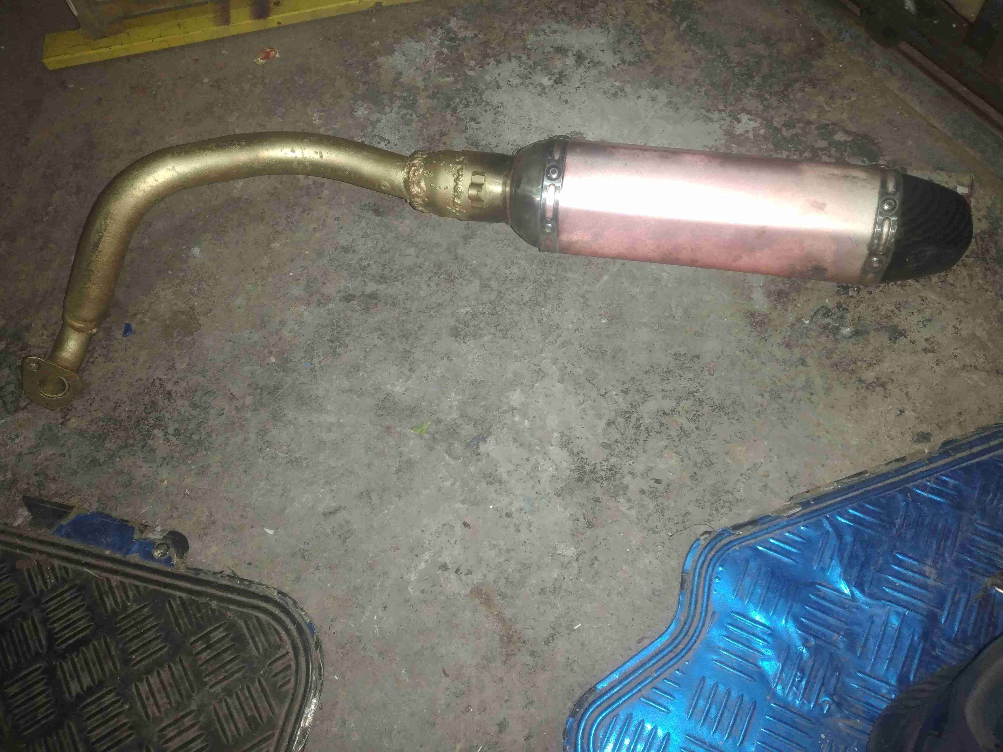 Tubo de escape para moto - miniatura 3