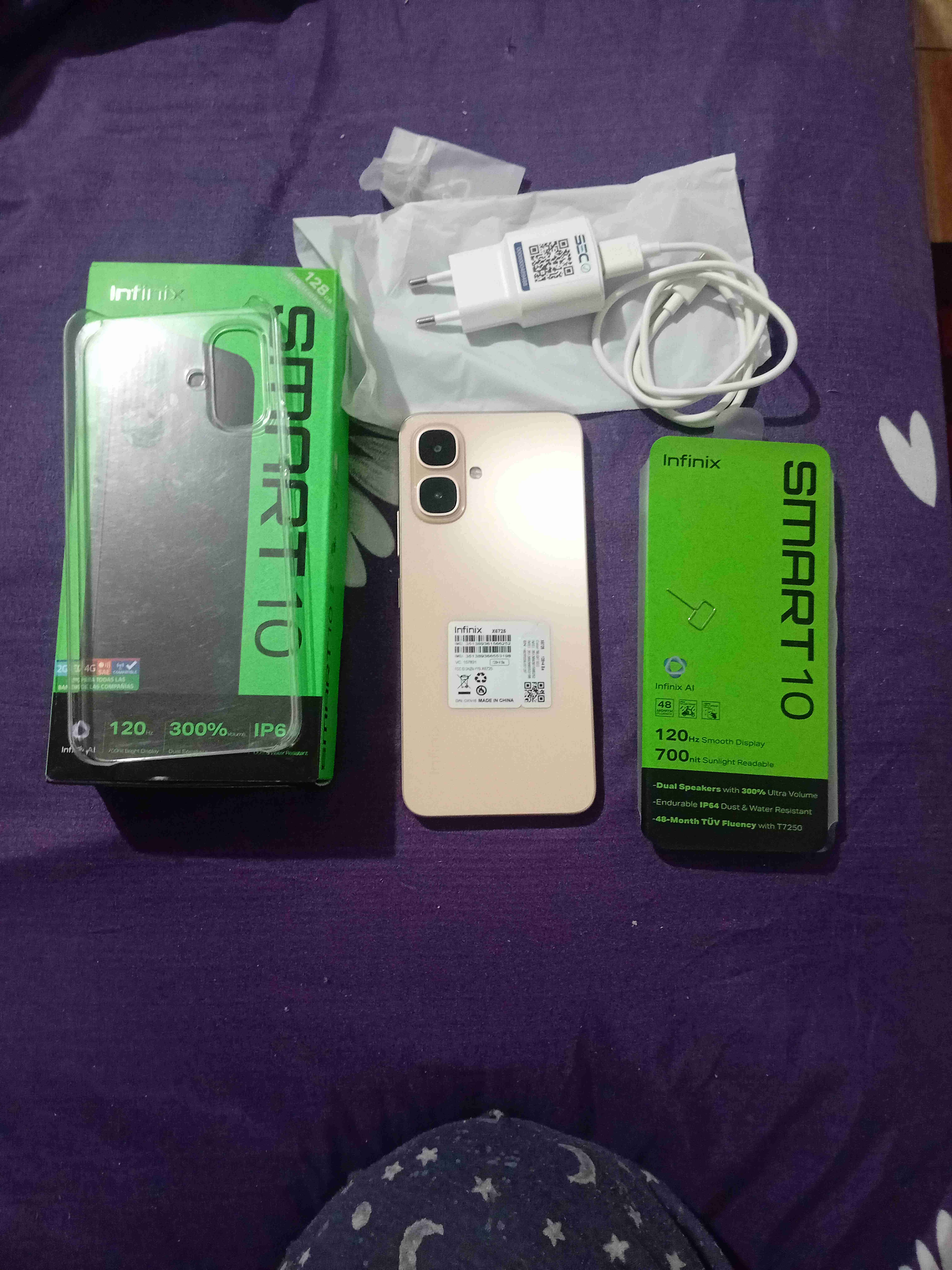 Celular Infinix Smart 10 usado solo 2 días - miniatura 2