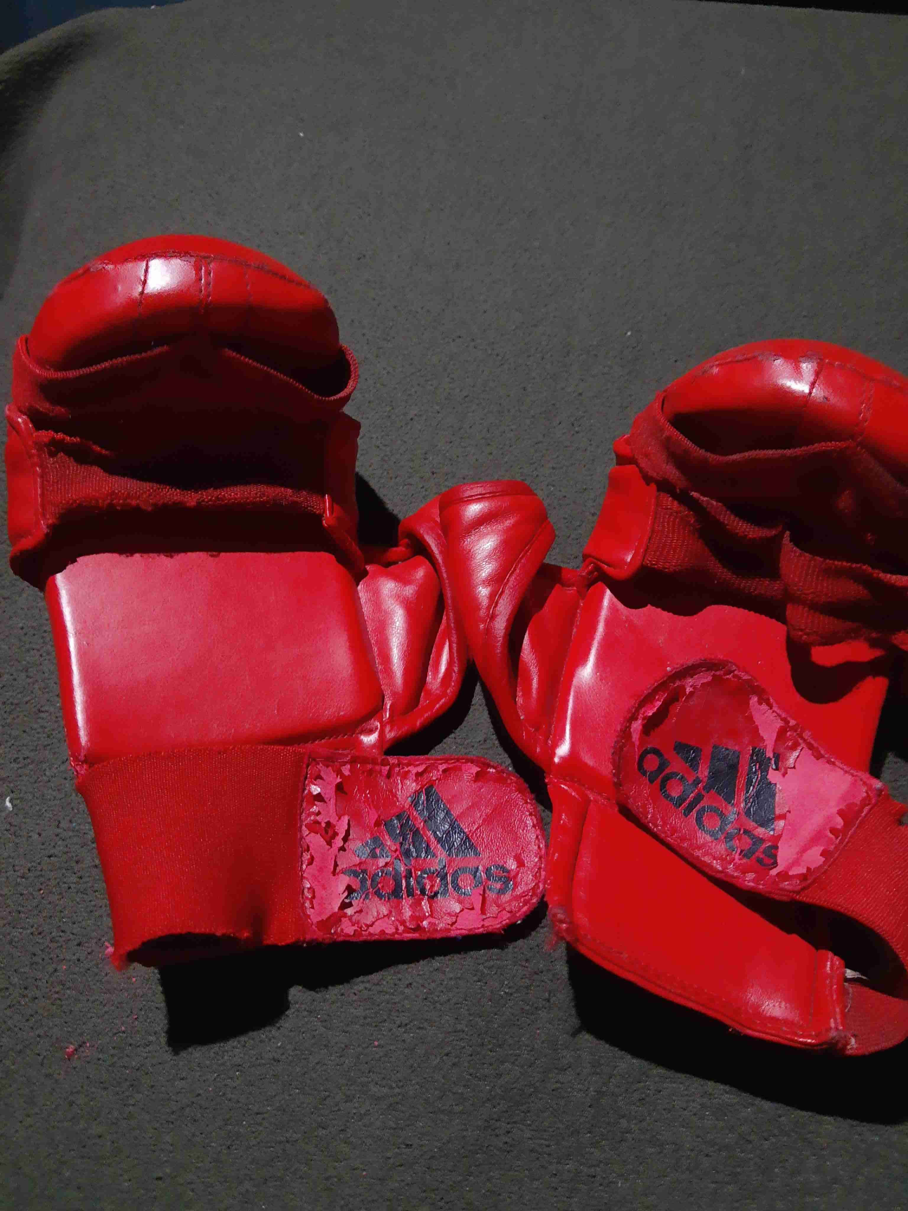 Guantes de karate rojos WKF - miniatura 2