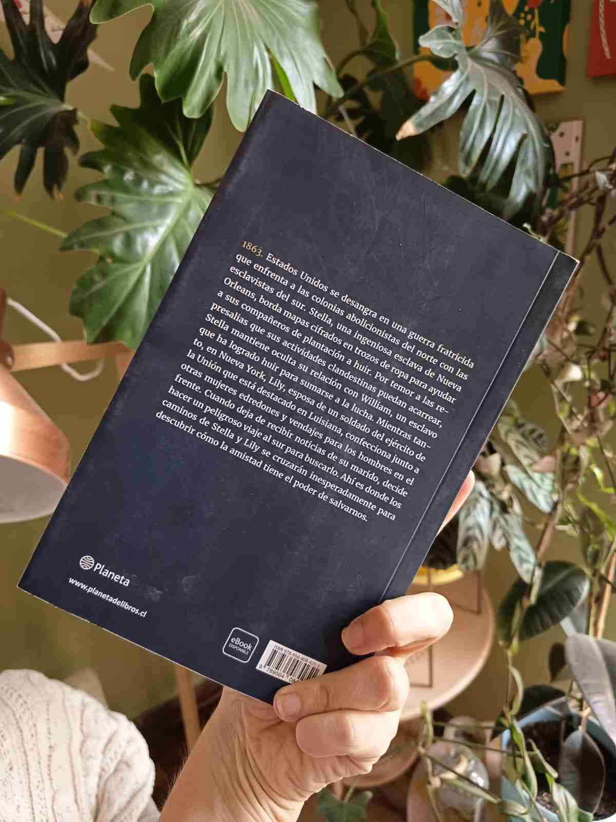 Libro Las Recolectoras de Hilos - miniatura 3