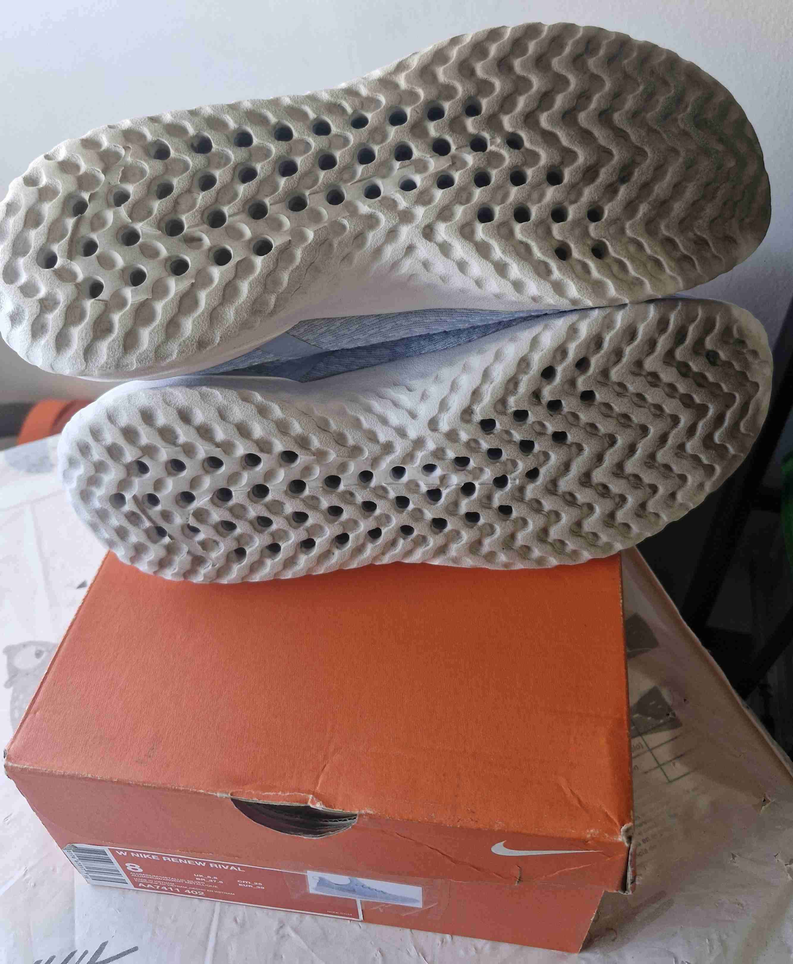 Zapatillas deportivas celestes Nike - miniatura 5