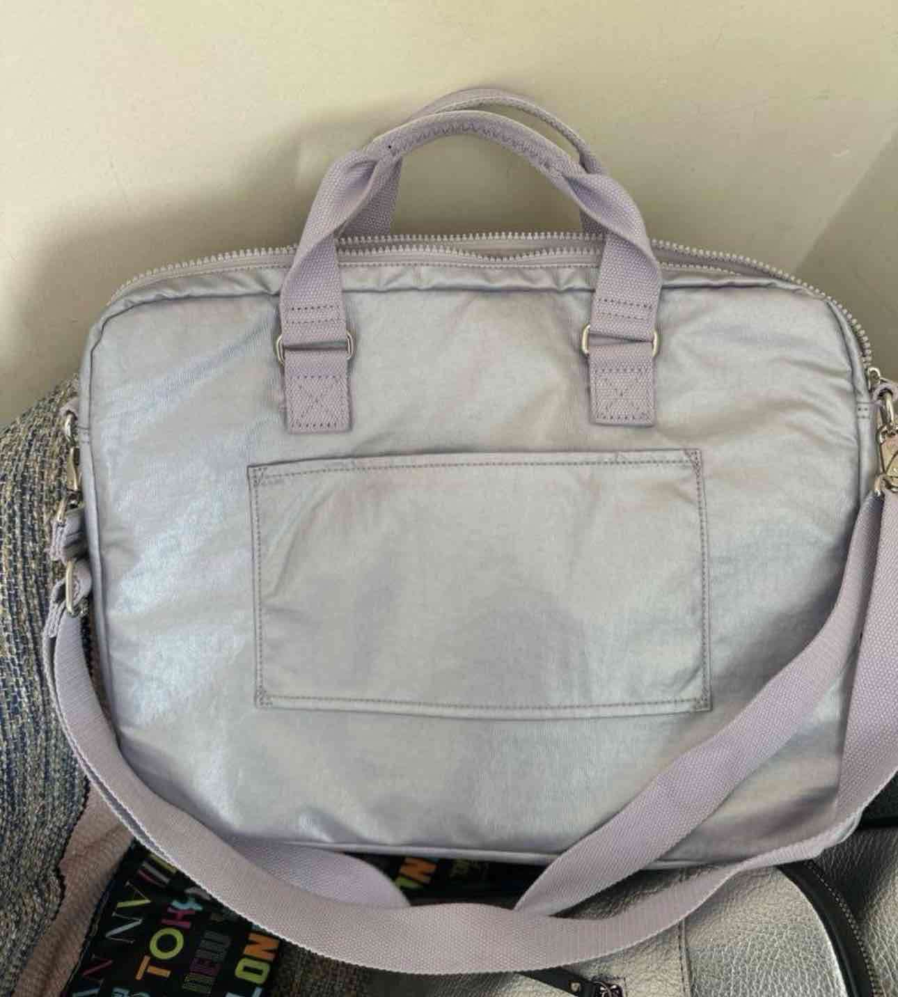 Maletín gris con llavero de mono - miniatura 3