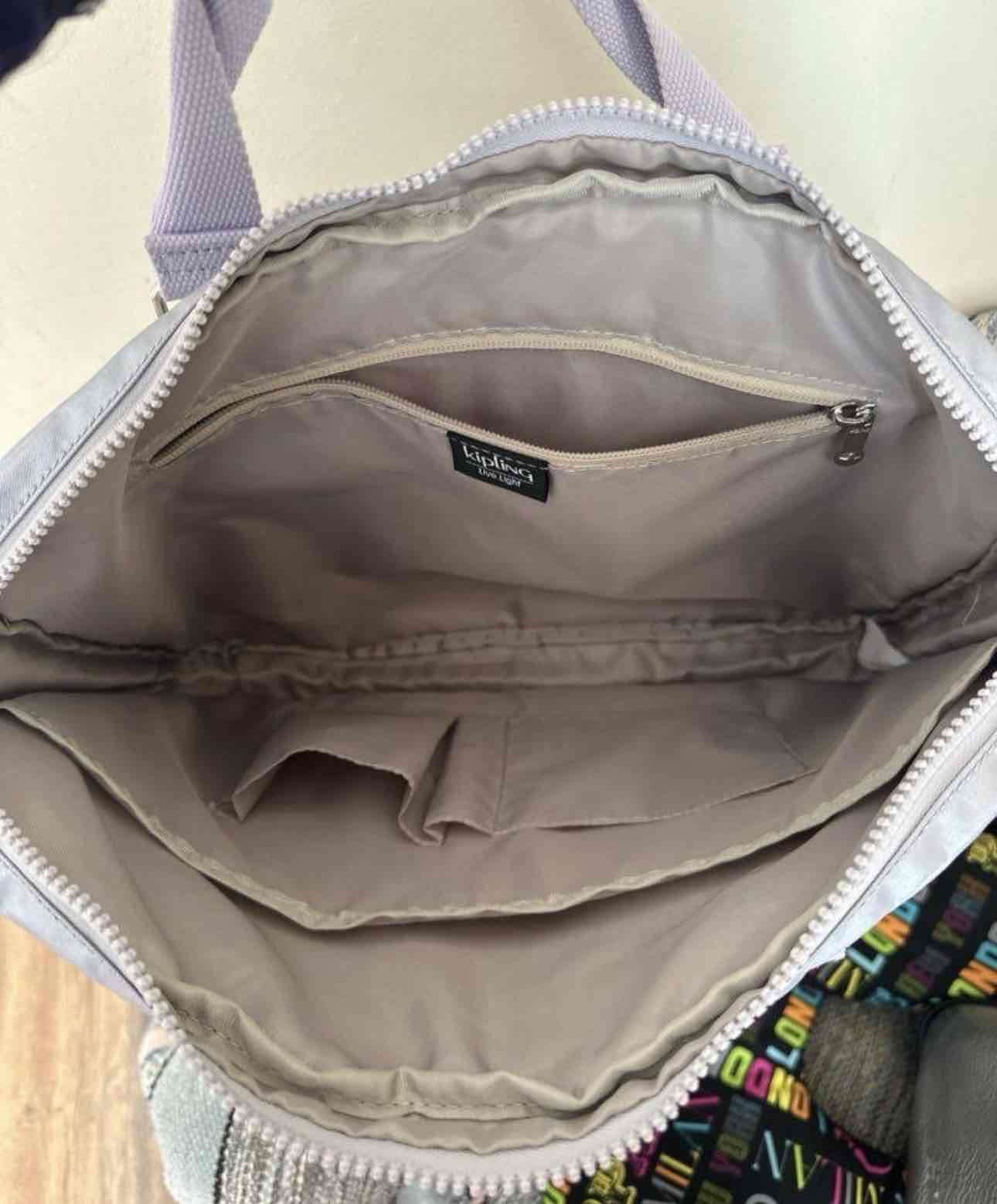 Maletín gris con llavero de mono - miniatura 4