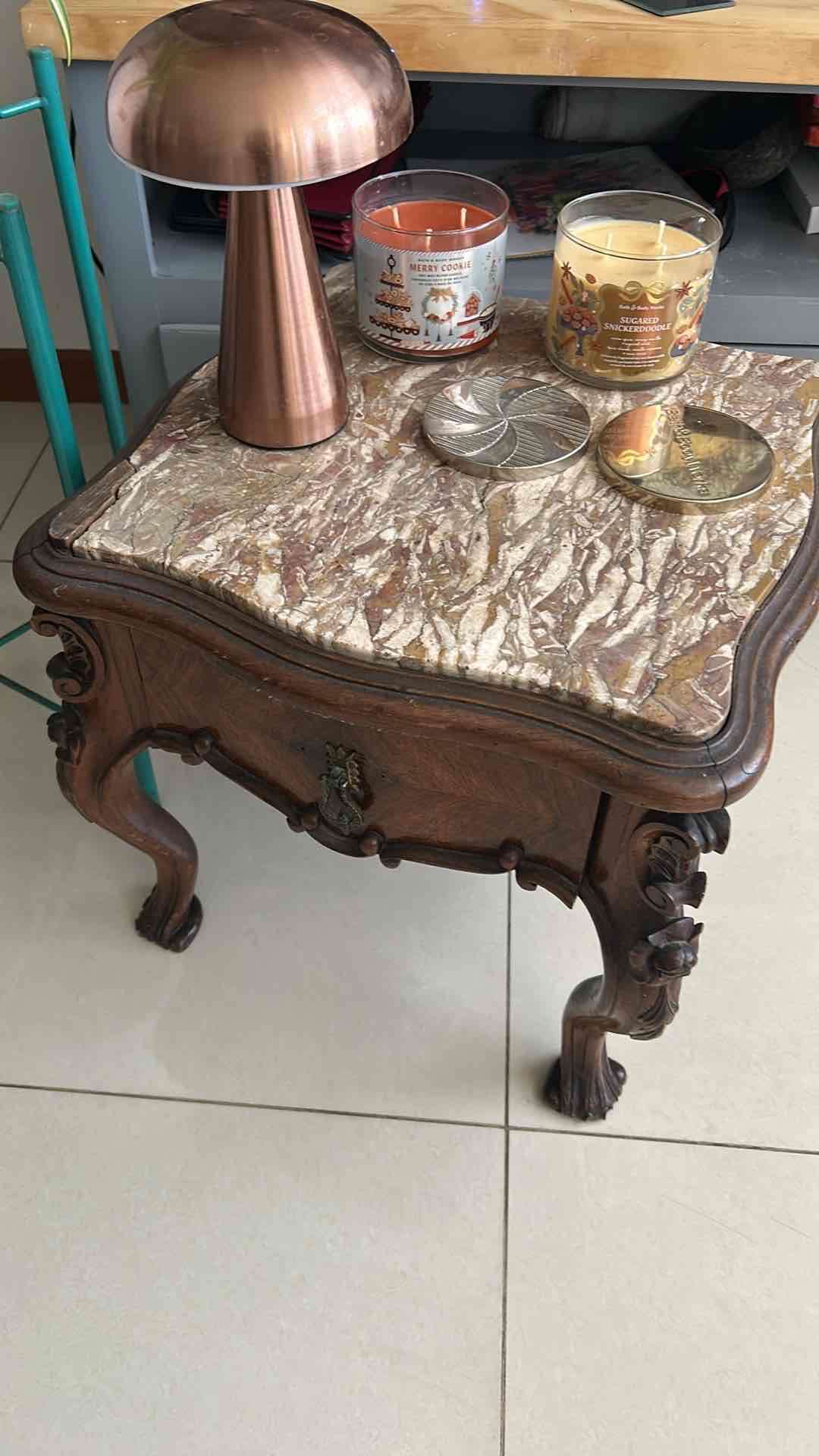 Hermosas mesitas antiguas - miniatura 3