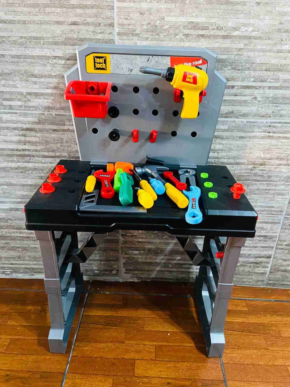 Banco de herramientas para niños - miniatura 2