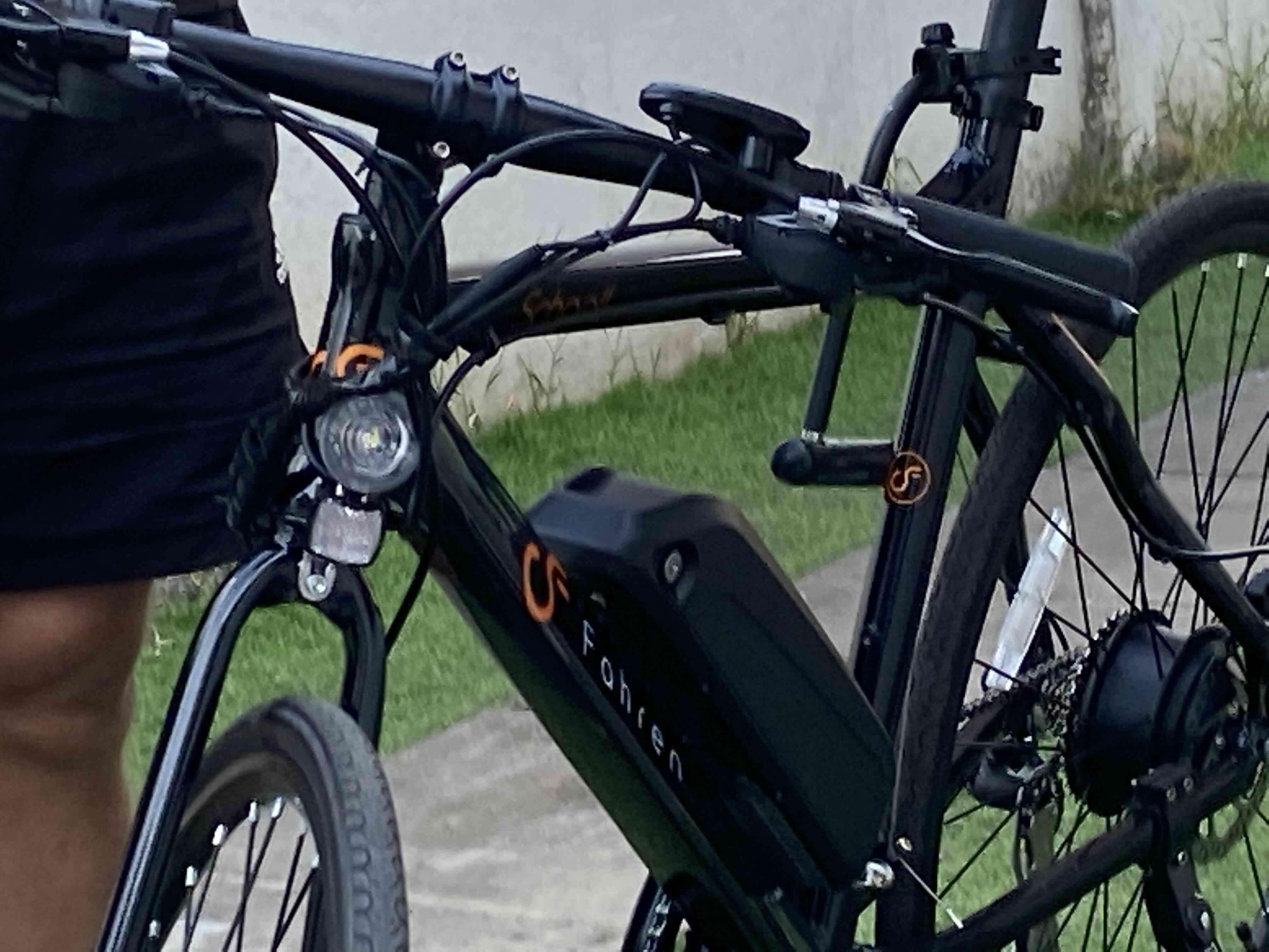 Bicicleta eléctrica Fahren negra