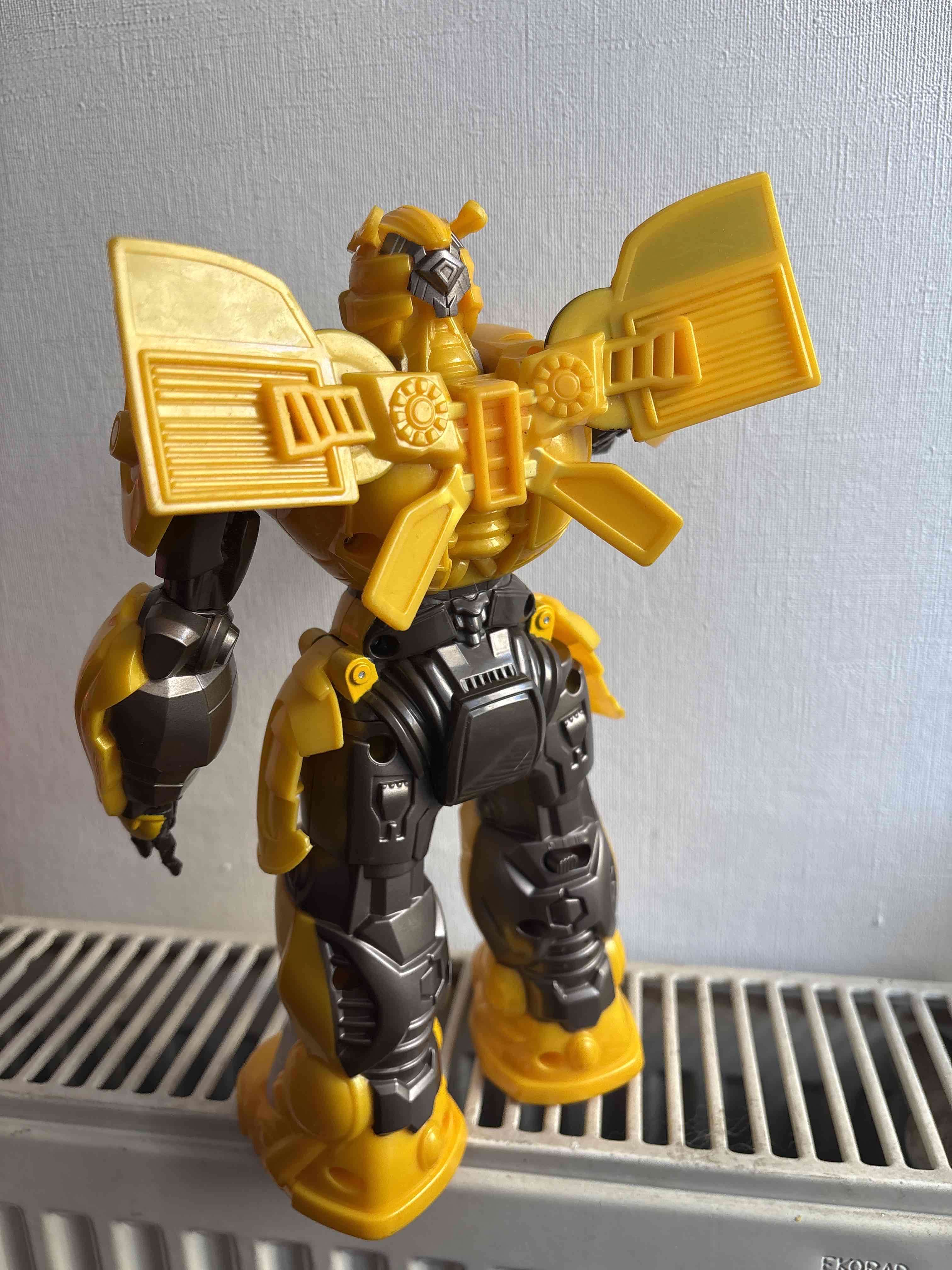 Figura de acción Transformer amarilla - miniatura 2