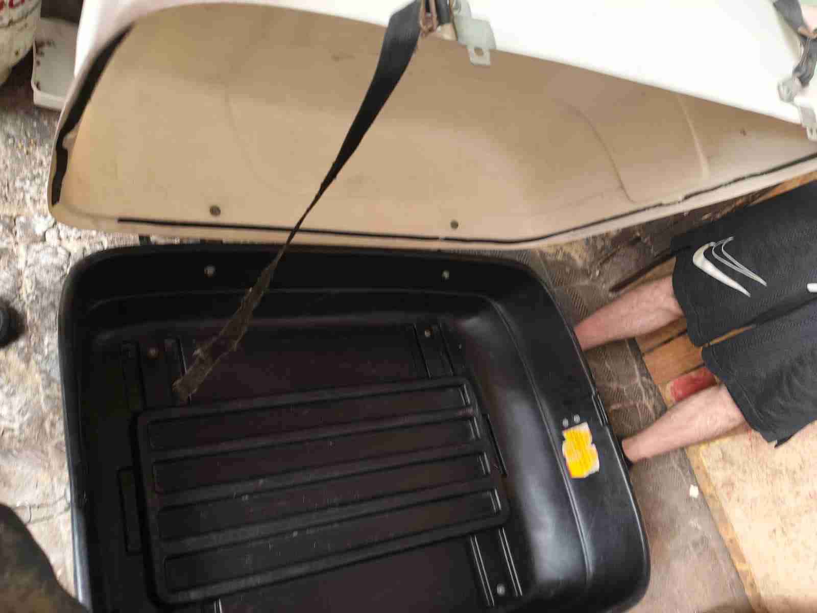 Portaequipaje de techo rígido - miniatura 3