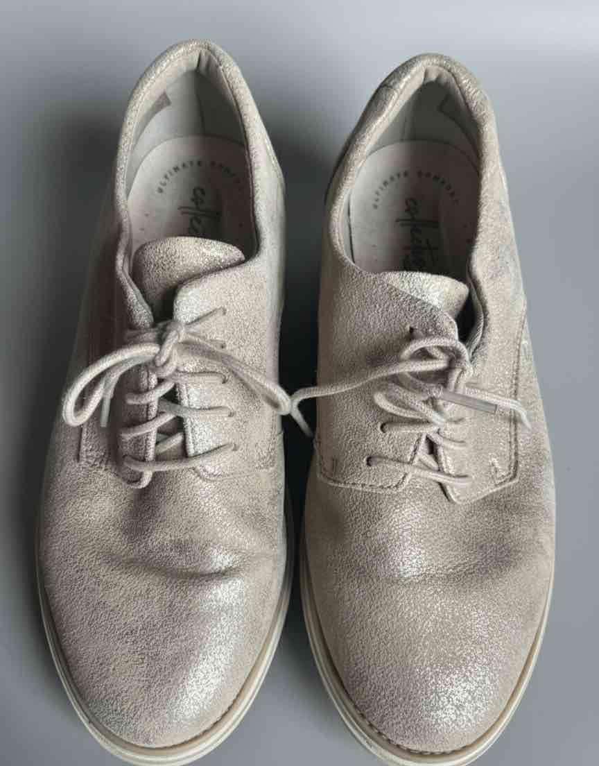 Zapatos beige de cuero dorado 38 Clarks - miniatura 2