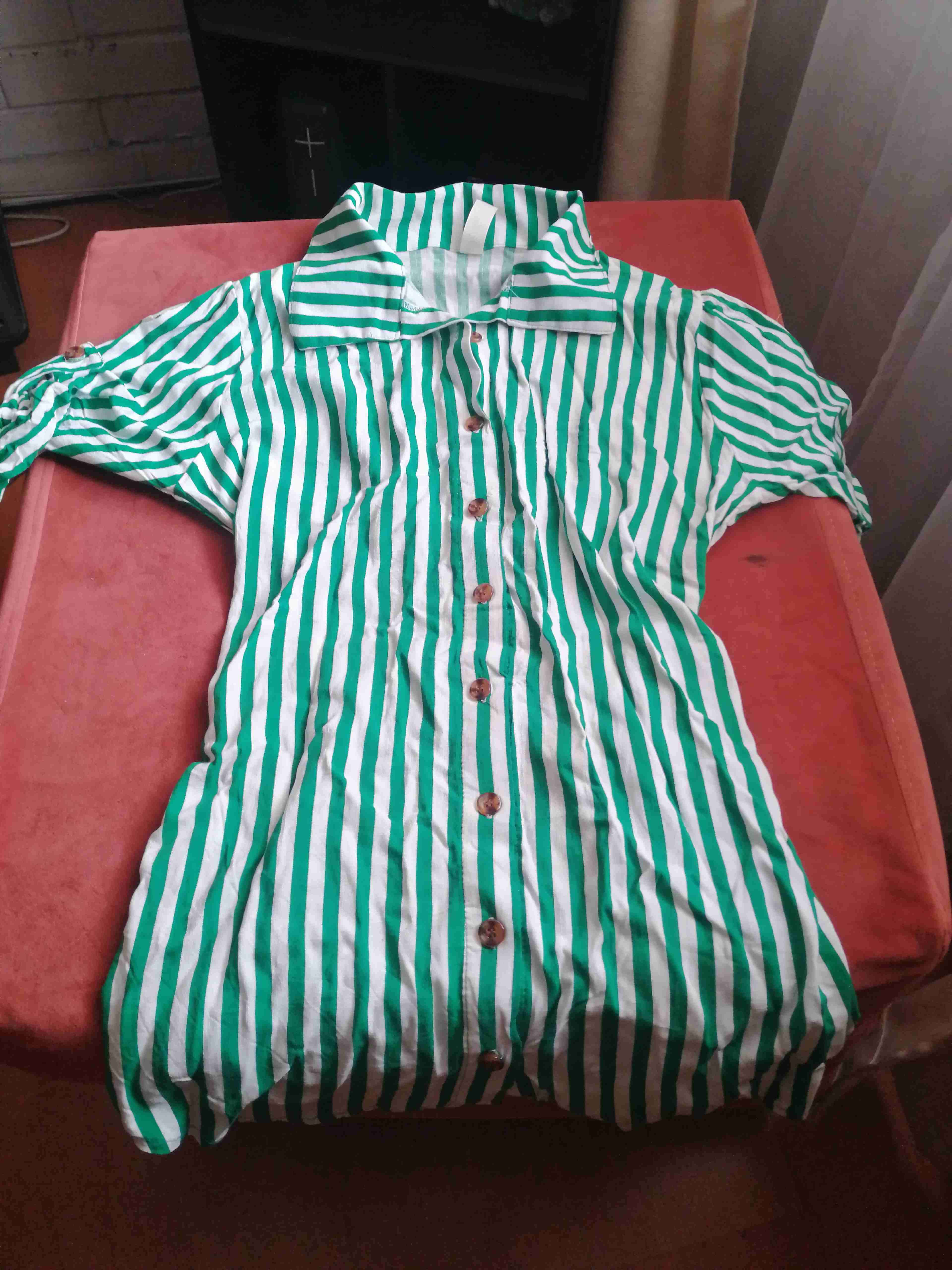 Blusa a rayas verde y blanca - miniatura 2