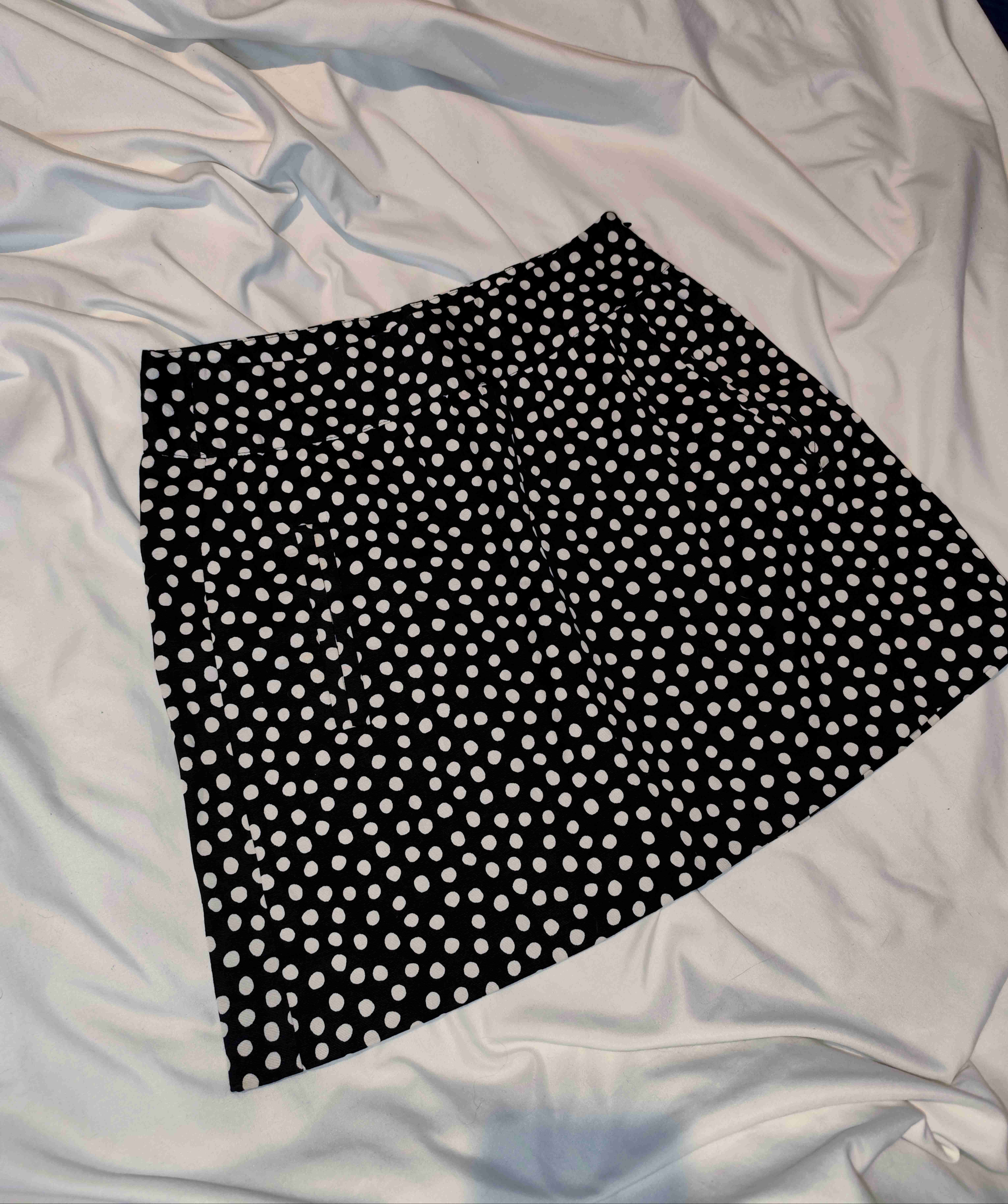 Falda negra con lunares vintage Zara — talla m