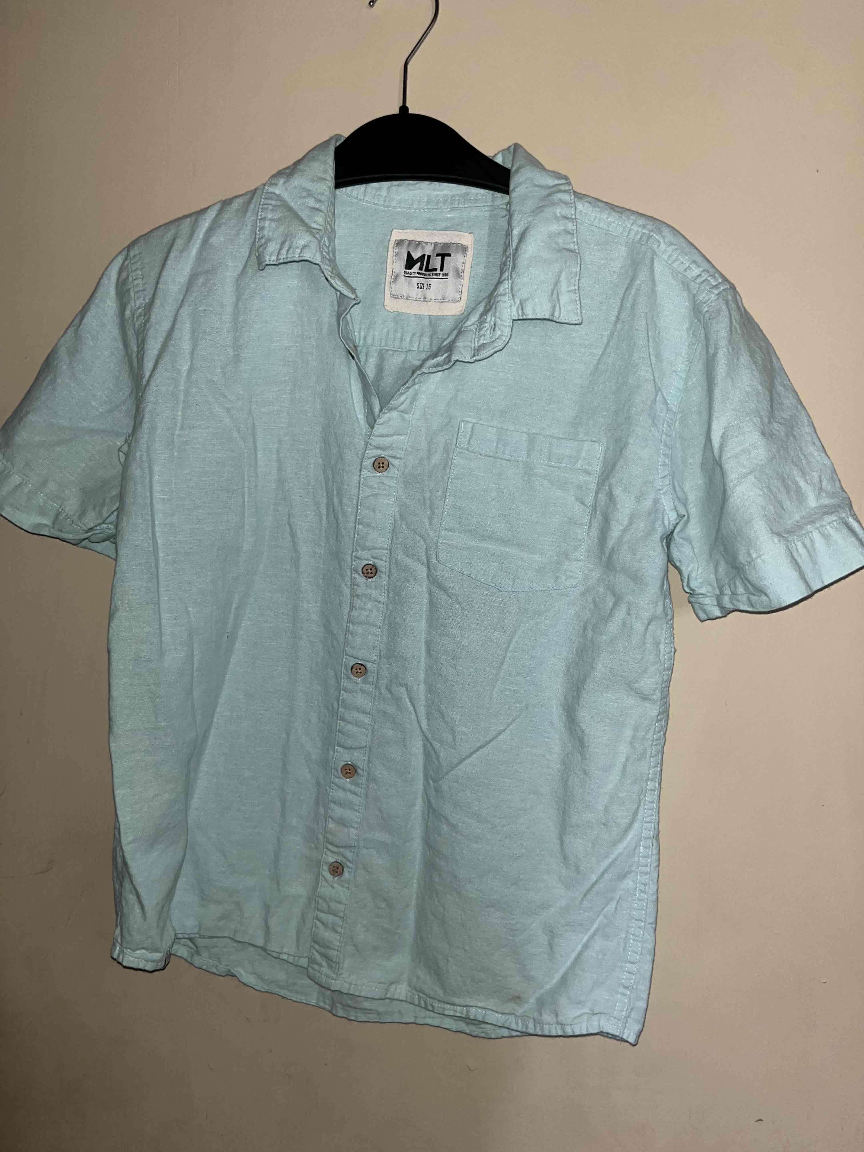 Camisa celeste para niño talla 16 - miniatura 2