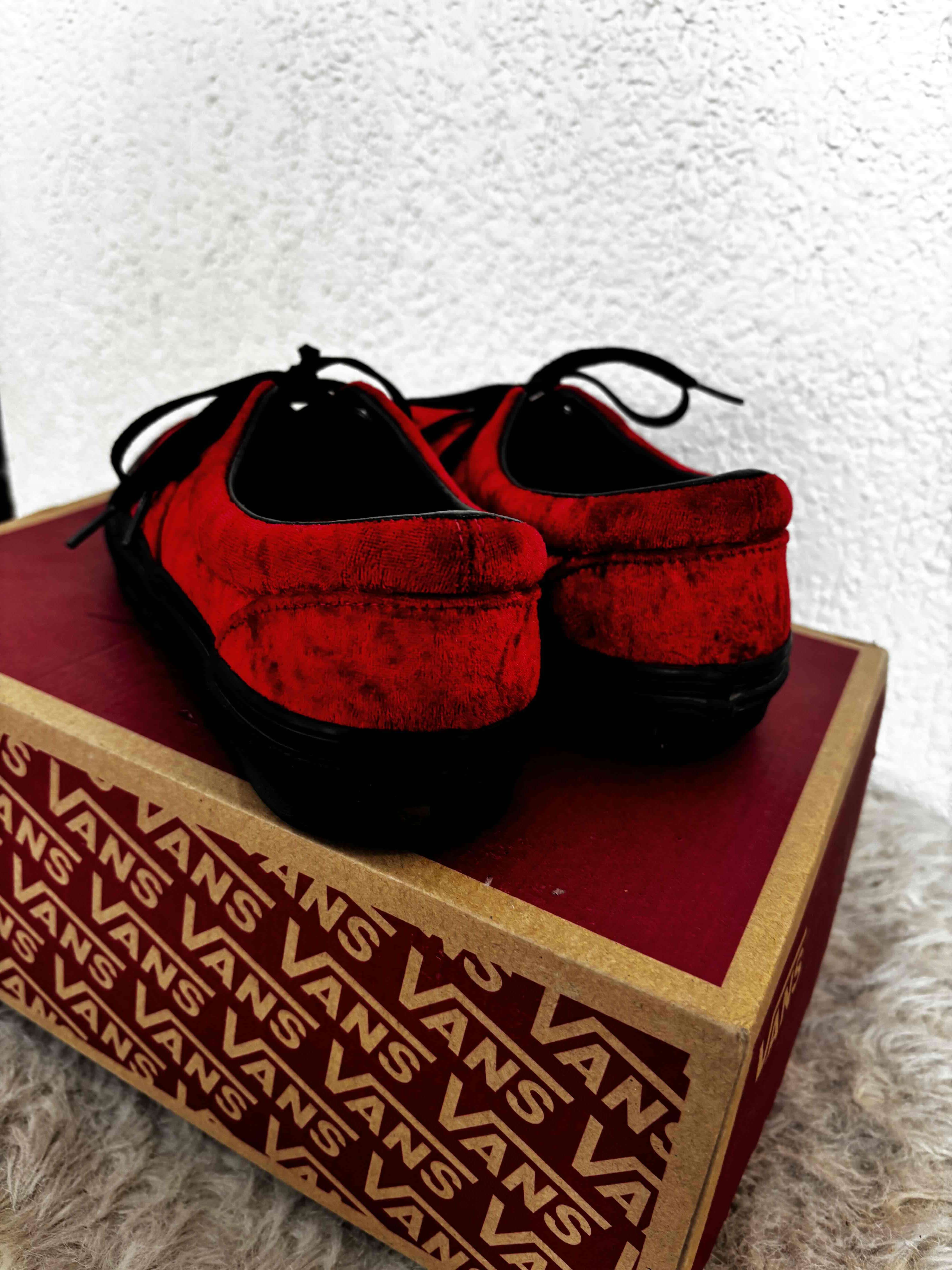 Zapatillas Vans rojas de terciopelo - miniatura 5