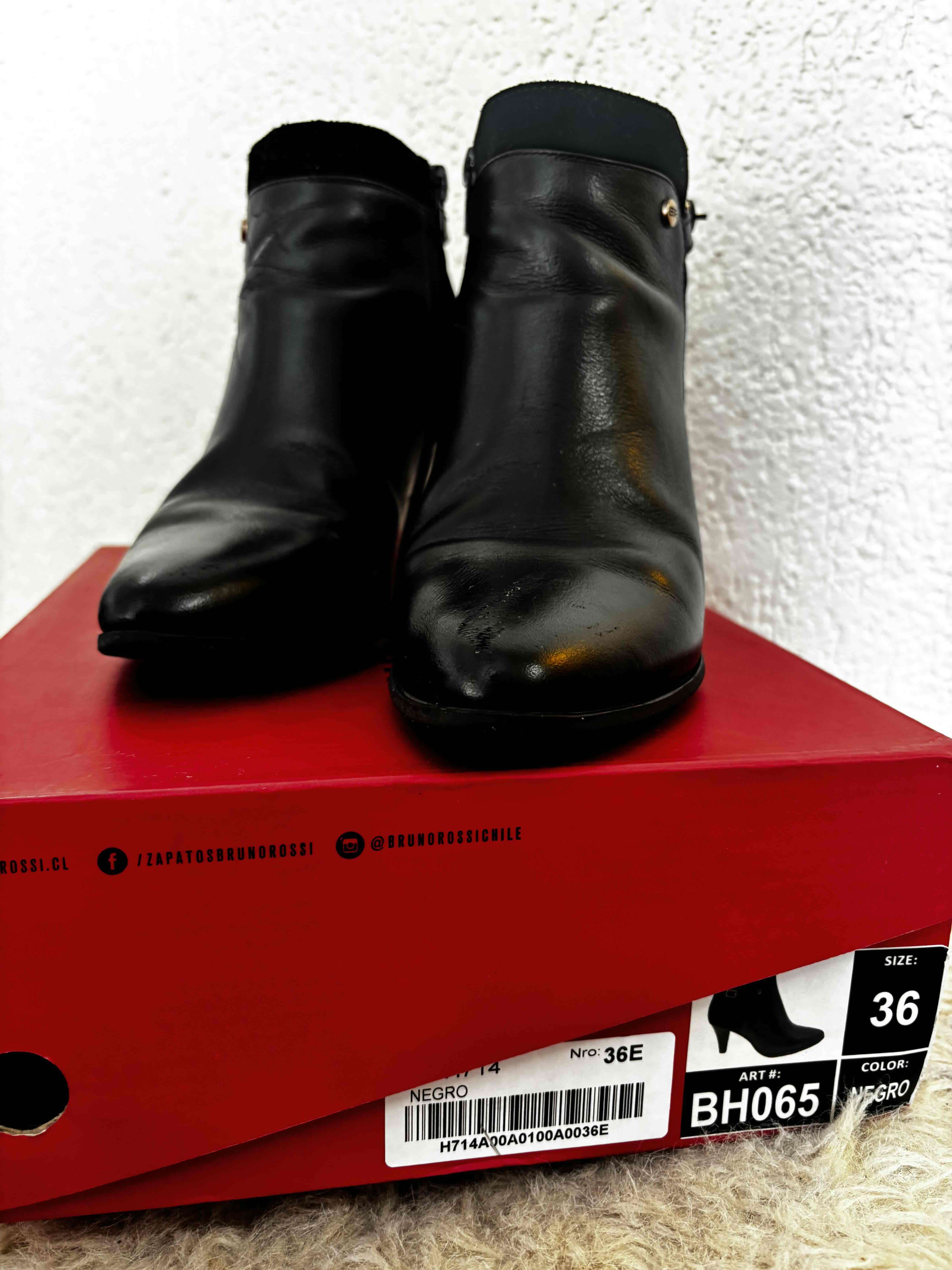 Botines negros de cuero con tacón - miniatura 3