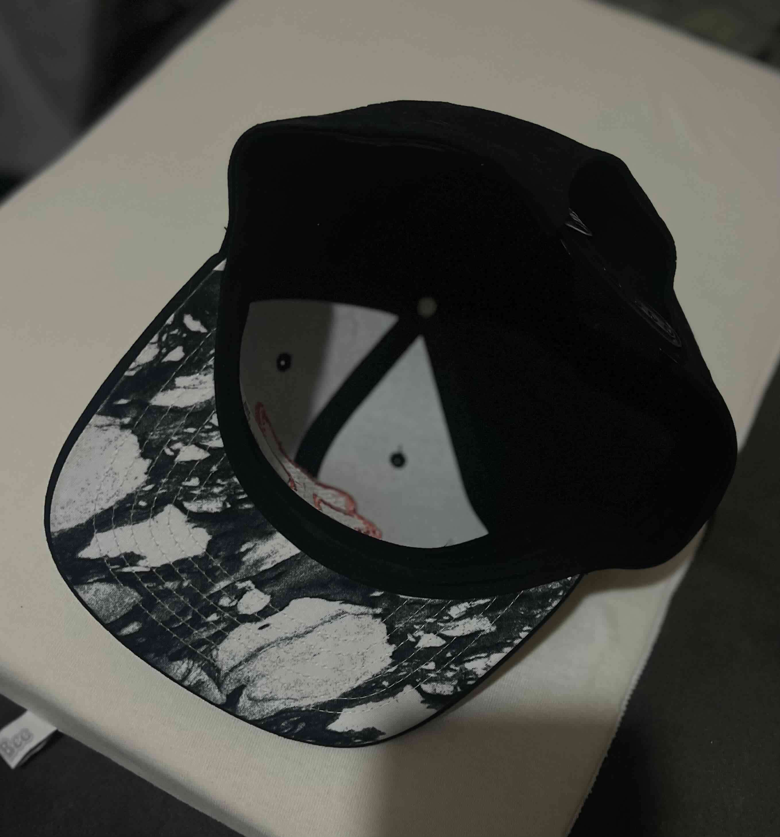 Gorra negra FOX con logo bordado - miniatura 2