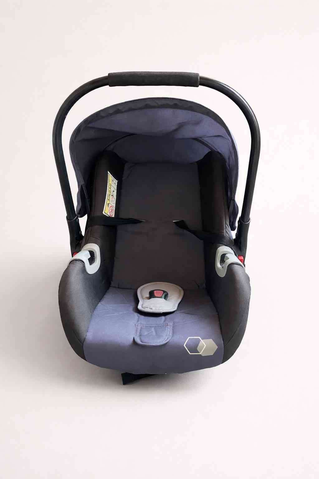 Silla de auto para bebé gris