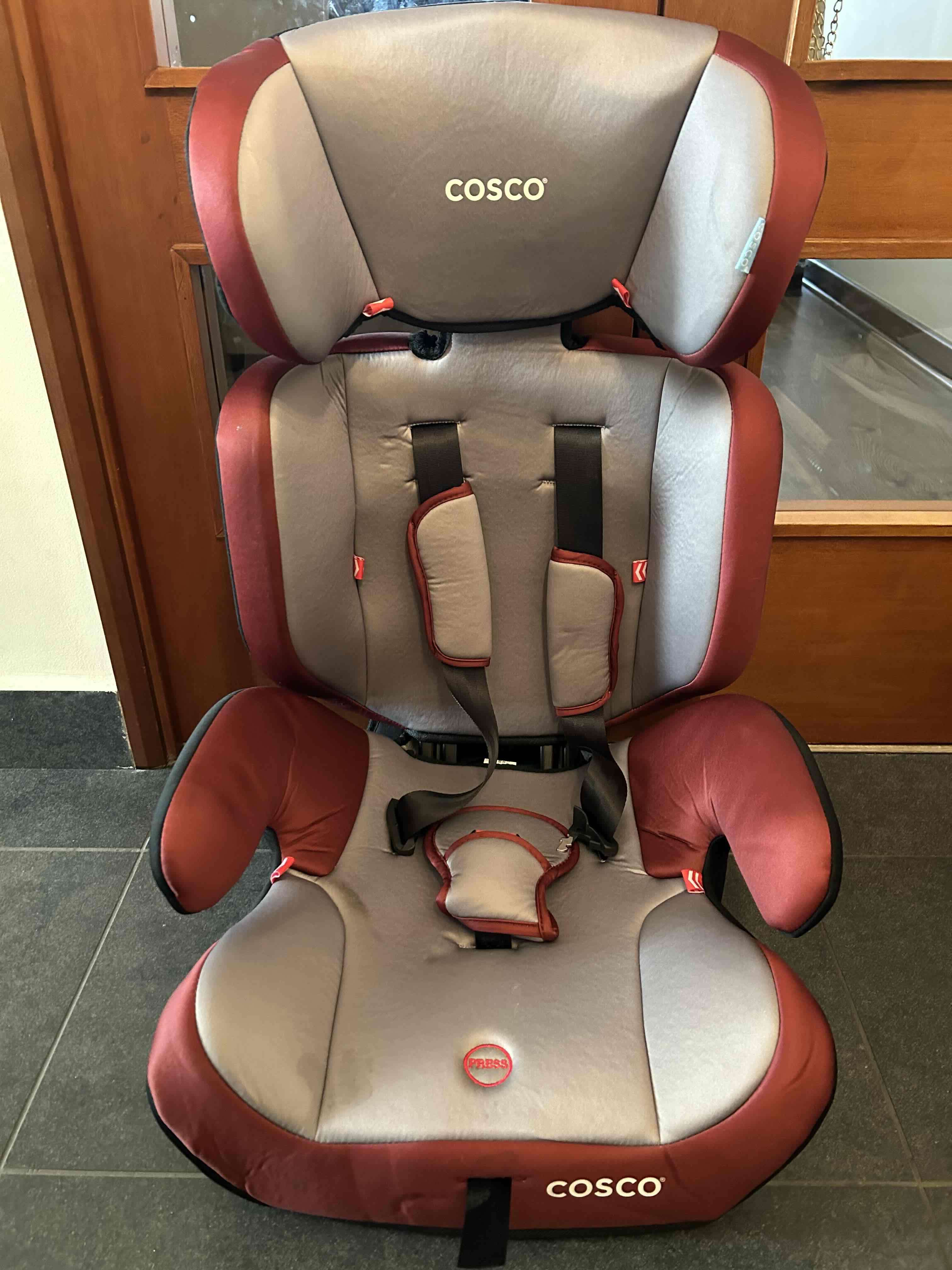 Silla para auto infantil Cosco