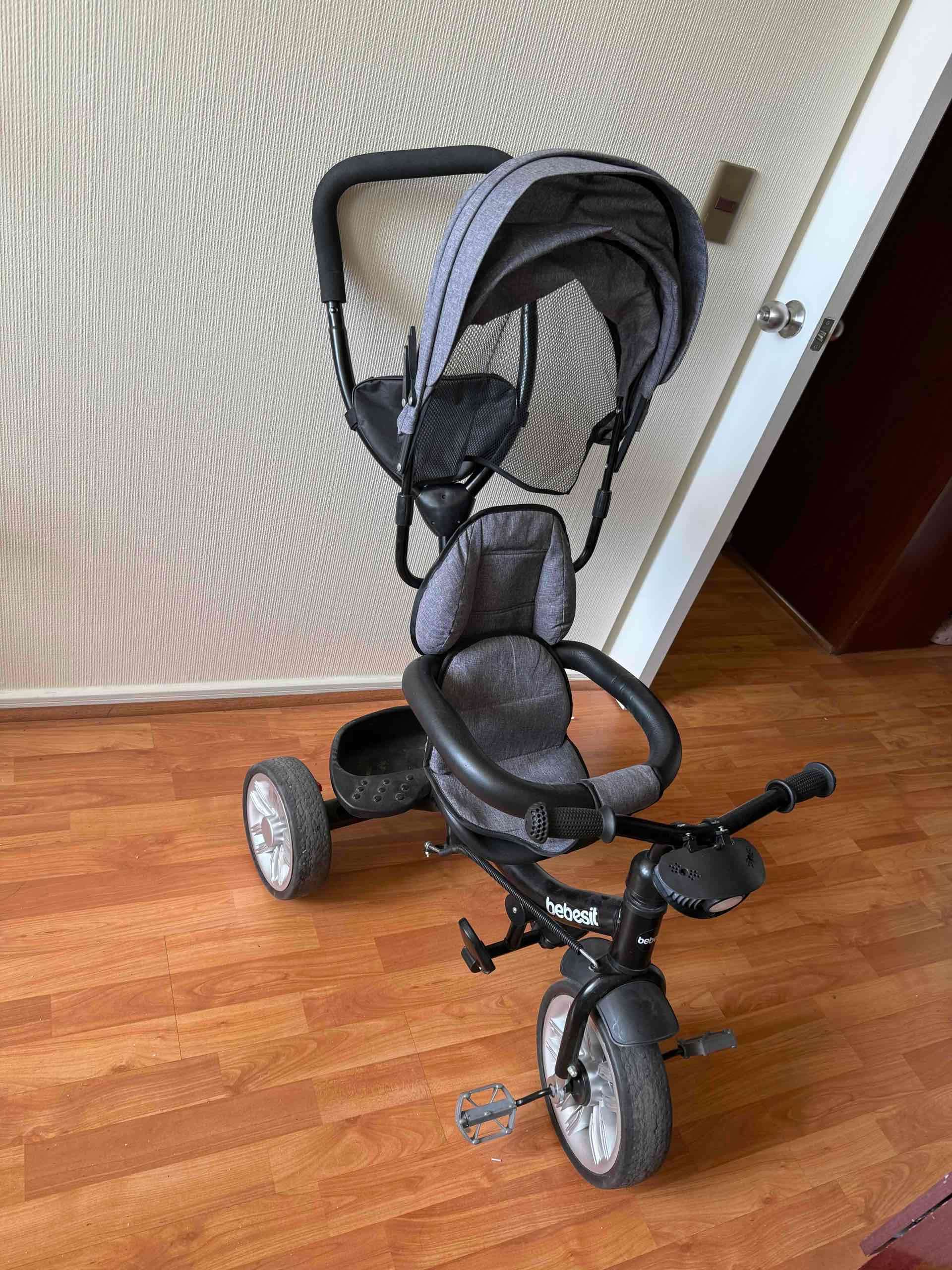 Triciclo BebeSit con toldo gris 3 en 1