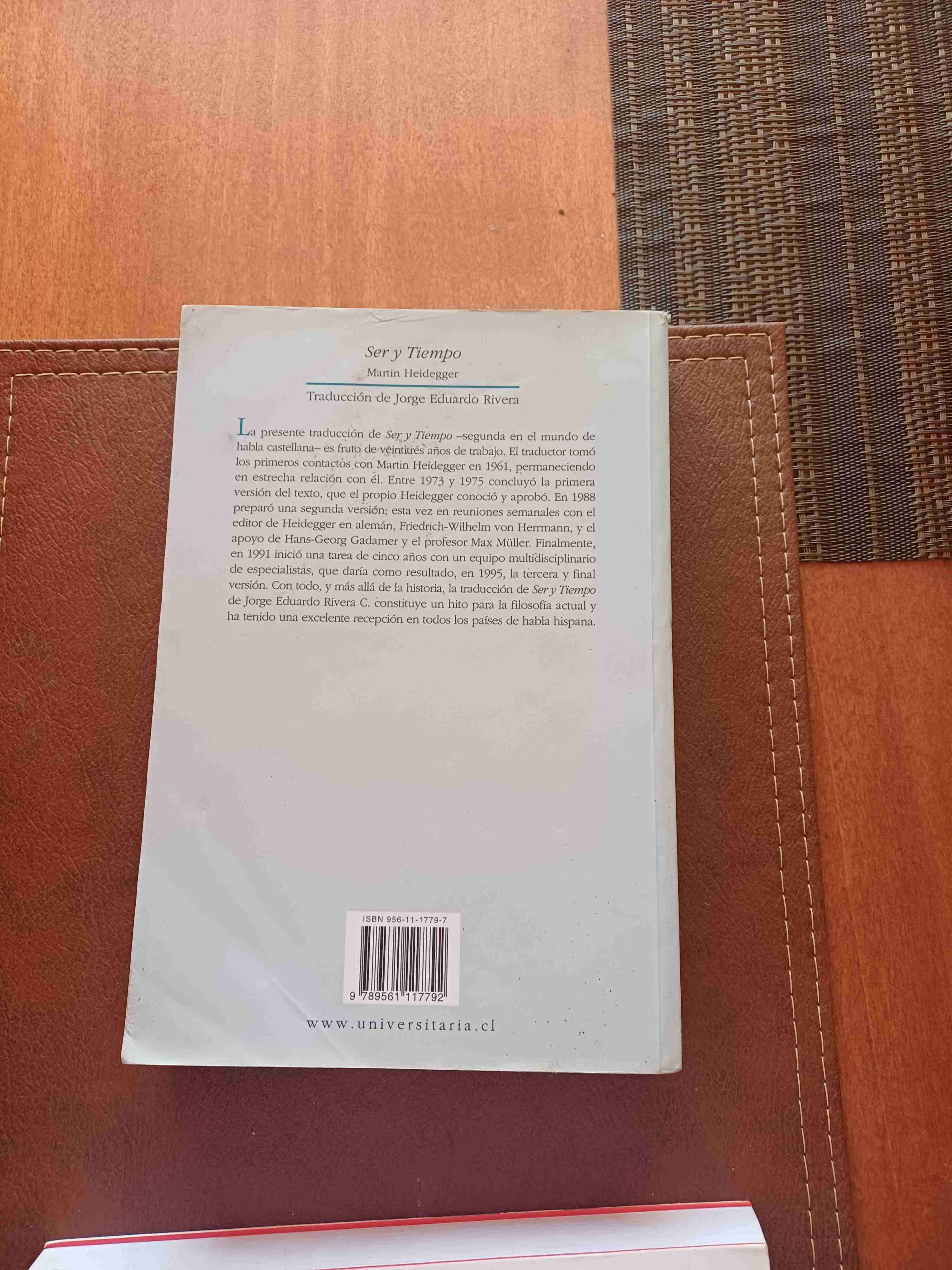 Libro 'Ser y Tiempo' Heidegger - miniatura 2