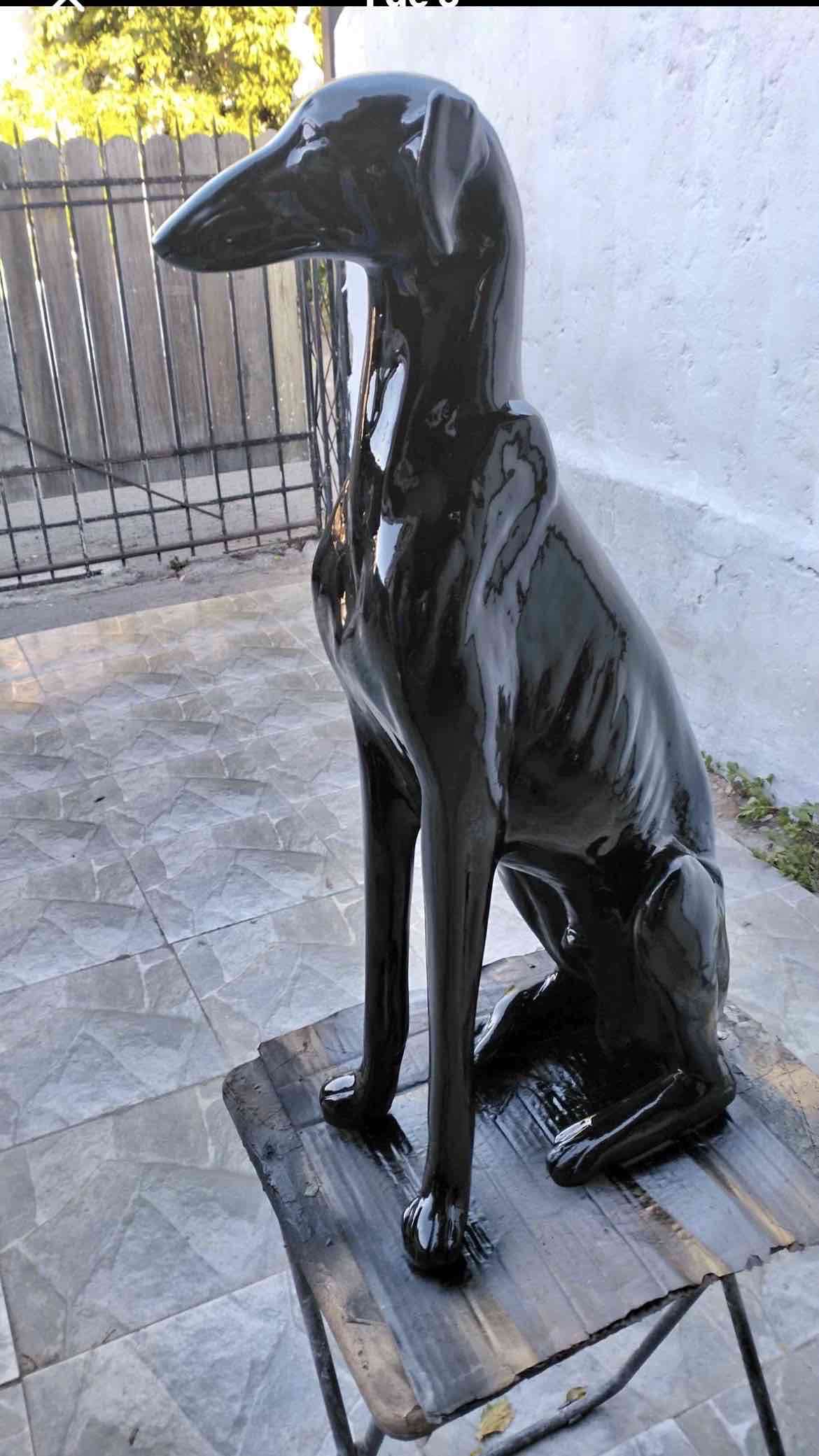 Escultura de perro negro brillante - miniatura 3