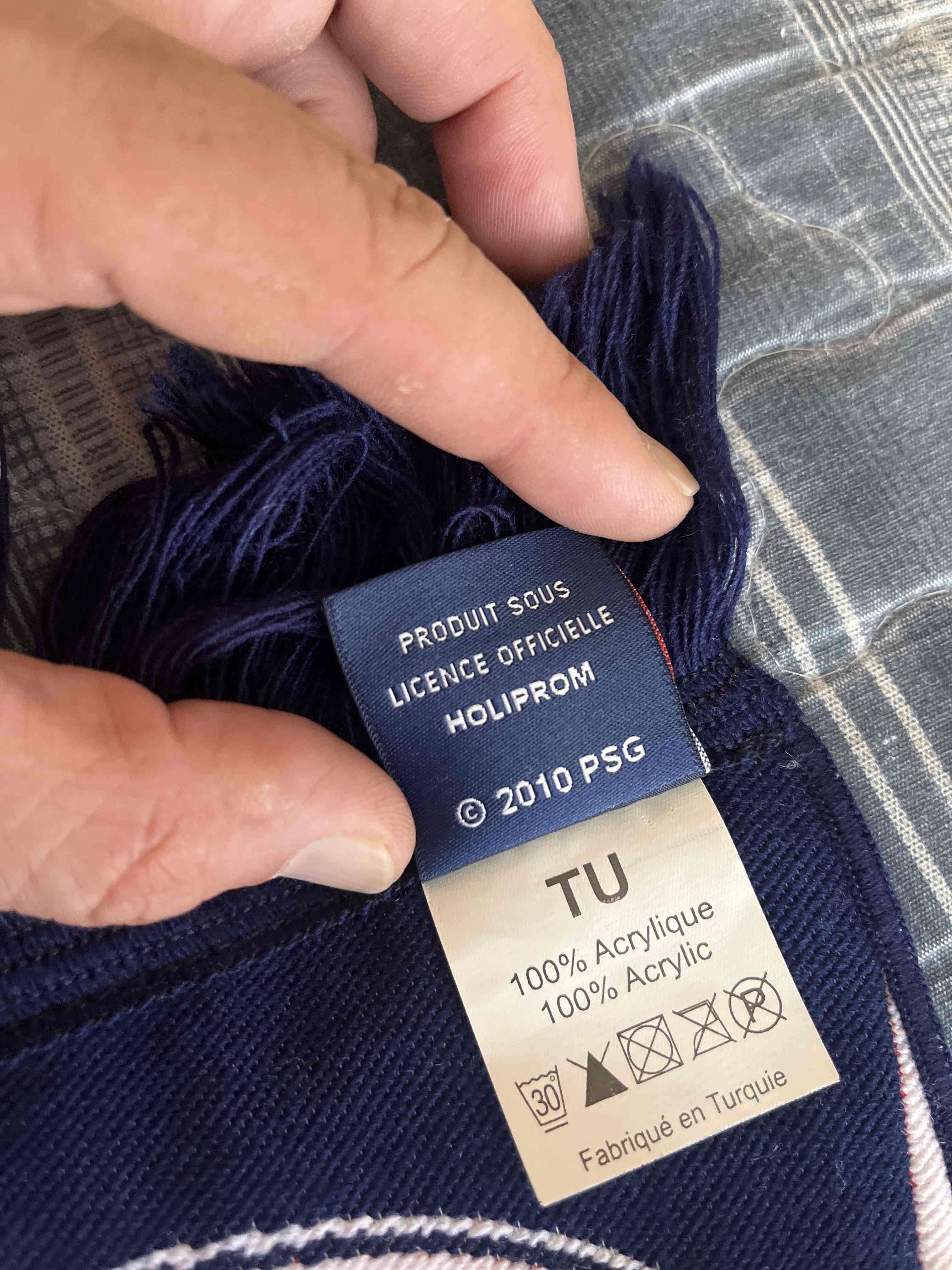 Bufanda PSG azul y roja - miniatura 4