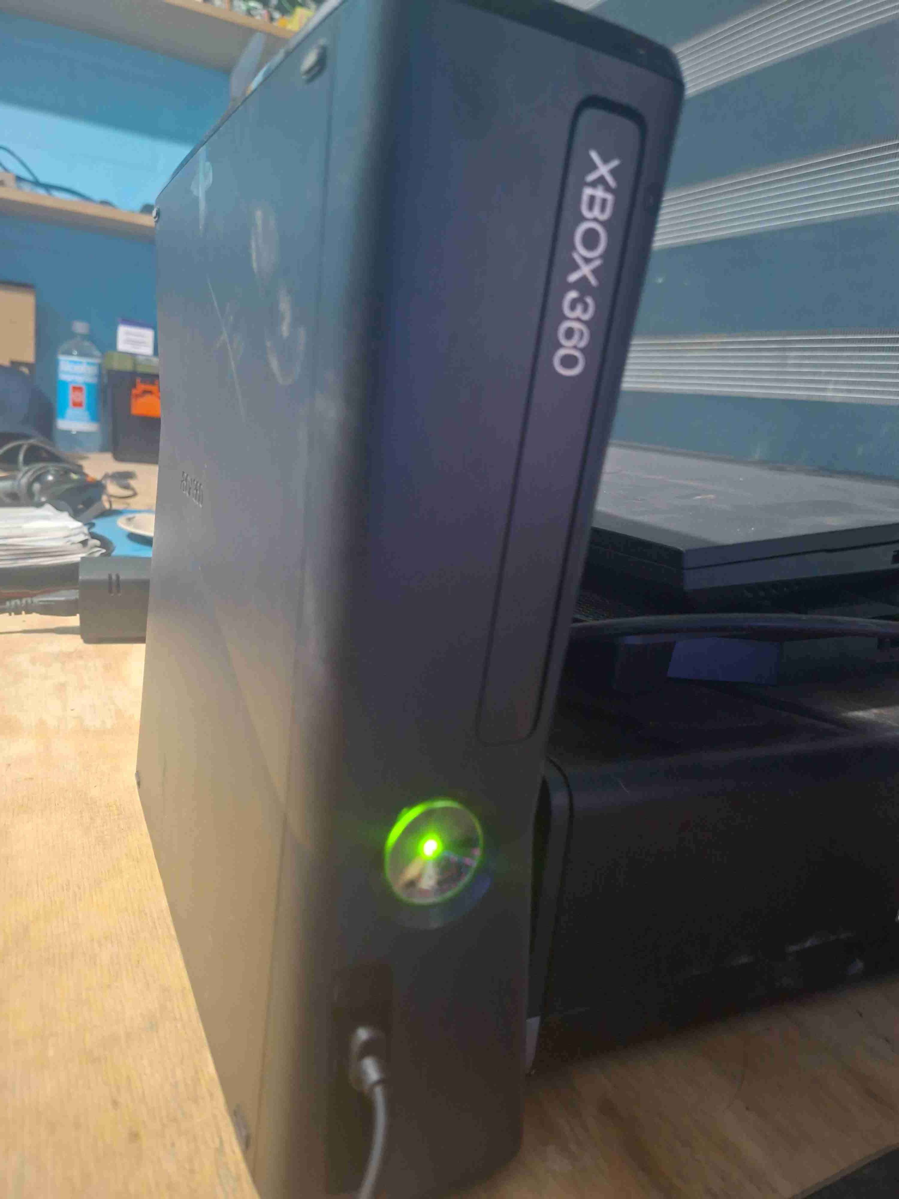 Consola Xbox 360 con magia(RGH) - miniatura 5